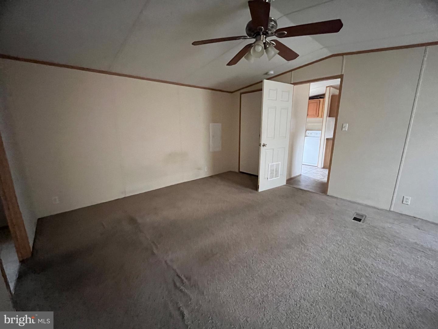 11498 DRY BRIDGE RD, RUTHER GLEN, Virginia 22546, 3 Bedrooms Bedrooms, 5 Rooms Rooms,2 BathroomsBathrooms,Residential,For sale,11498 DRY BRIDGE RD,VACV2009372 MLS # VACV2009372