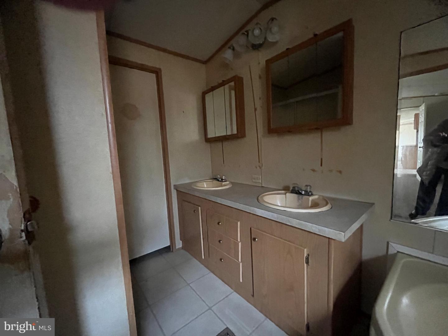 11498 DRY BRIDGE RD, RUTHER GLEN, Virginia 22546, 3 Bedrooms Bedrooms, 5 Rooms Rooms,2 BathroomsBathrooms,Residential,For sale,11498 DRY BRIDGE RD,VACV2009372 MLS # VACV2009372