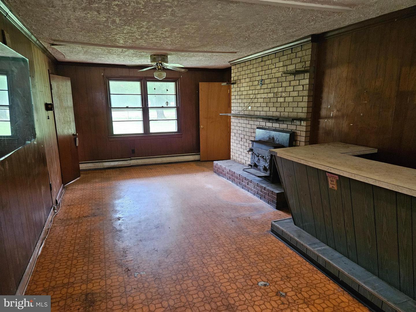 16485 DAWN BLVD, HANOVER, Virginia 23069, 3 Bedrooms Bedrooms, 7 Rooms Rooms,2 BathroomsBathrooms,Residential,For sale,16485 DAWN BLVD,VACV2009374 MLS # VACV2009374