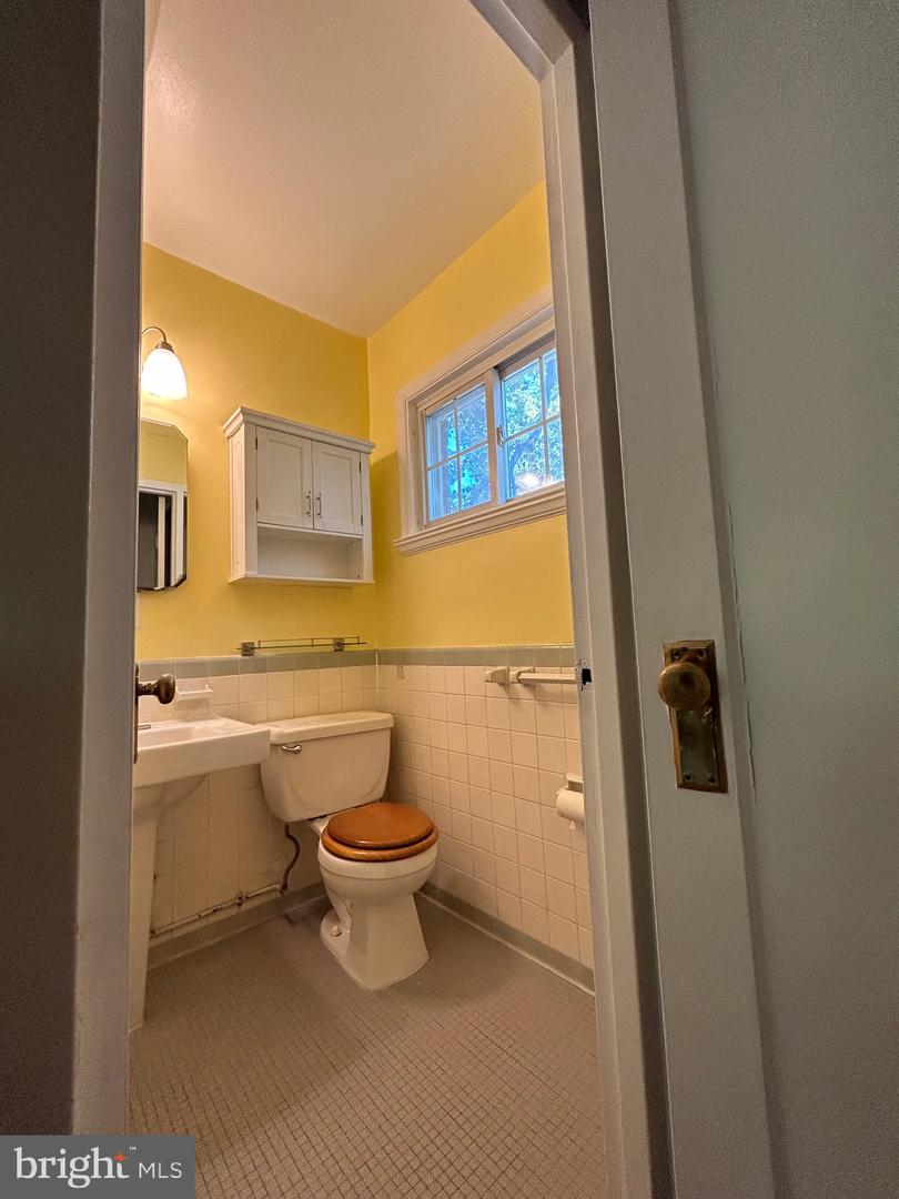 3318 CORYELL LN, ALEXANDRIA, Virginia 22302, 1 Bedroom Bedrooms, ,1 BathroomBathrooms,Residential,For sale,3318 CORYELL LN,VAAX2052966 MLS # VAAX2052966 3318 CORYELL LN, ALEXANDRIA, Virginia 22302, 1 Bedroom Bedrooms, ,1 BathroomBathrooms,Residential,For sale,3318 CORYELL LN,VAAX2052966 MLS # VAAX2052966