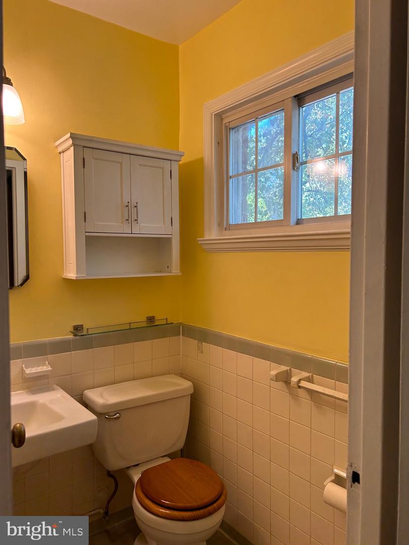 3318 CORYELL LN, ALEXANDRIA, Virginia 22302, 1 Bedroom Bedrooms, ,1 BathroomBathrooms,Residential,For sale,3318 CORYELL LN,VAAX2052966 MLS # VAAX2052966 3318 CORYELL LN, ALEXANDRIA, Virginia 22302, 1 Bedroom Bedrooms, ,1 BathroomBathrooms,Residential,For sale,3318 CORYELL LN,VAAX2052966 MLS # VAAX2052966