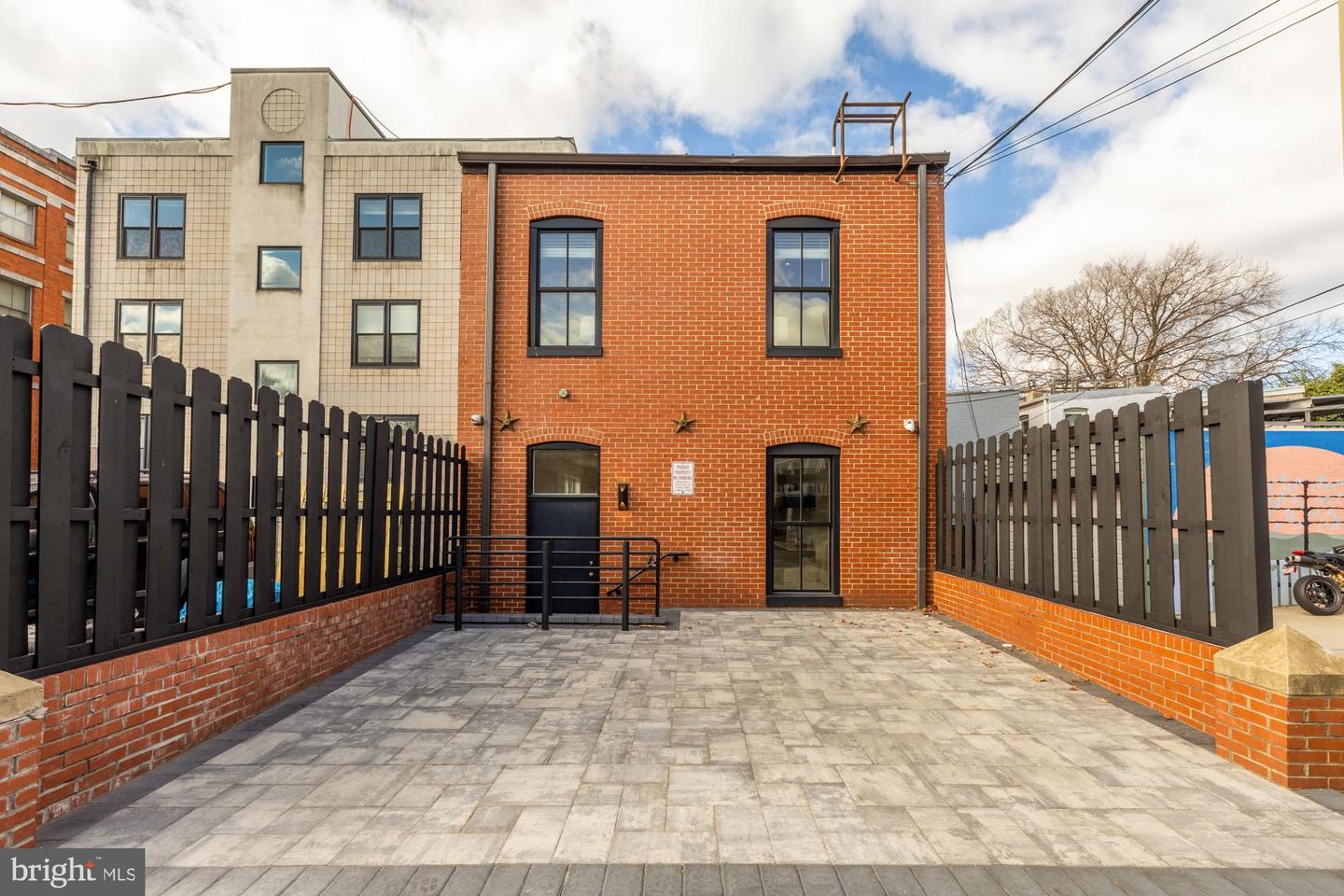 329 8TH ST NE, WASHINGTON, District Of Columbia 20002, ,Land,For sale,329 8TH ST NE,DCDC2235074 MLS # DCDC2235074