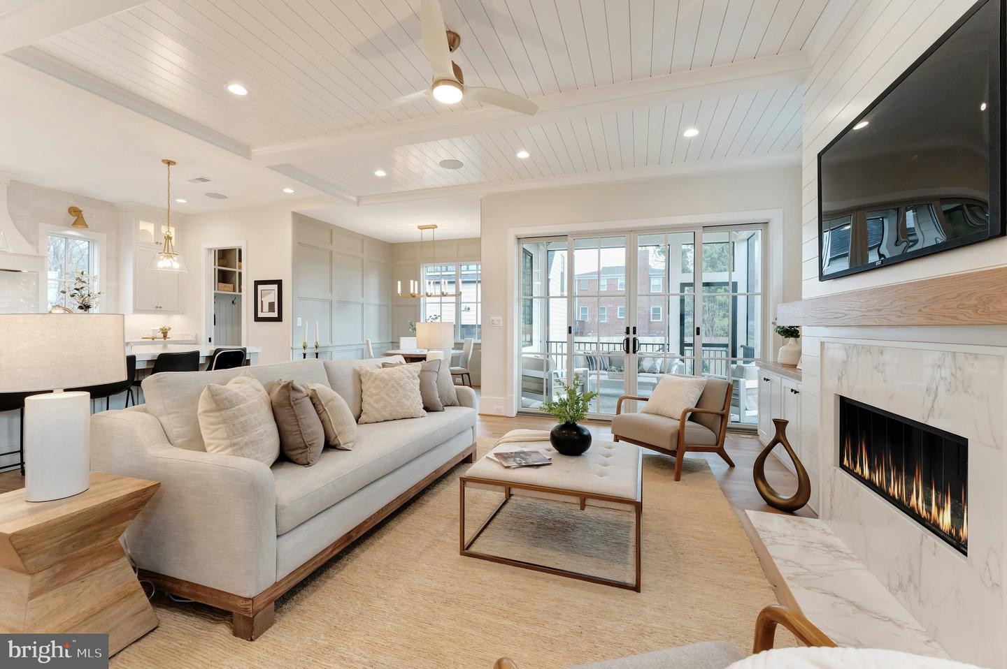 907 N HIGHLAND ST, ARLINGTON, Virginia 22201, 7 Bedrooms Bedrooms, ,6 BathroomsBathrooms,Residential,For sale,907 N HIGHLAND ST,VAAR2059272 MLS # VAAR2059272