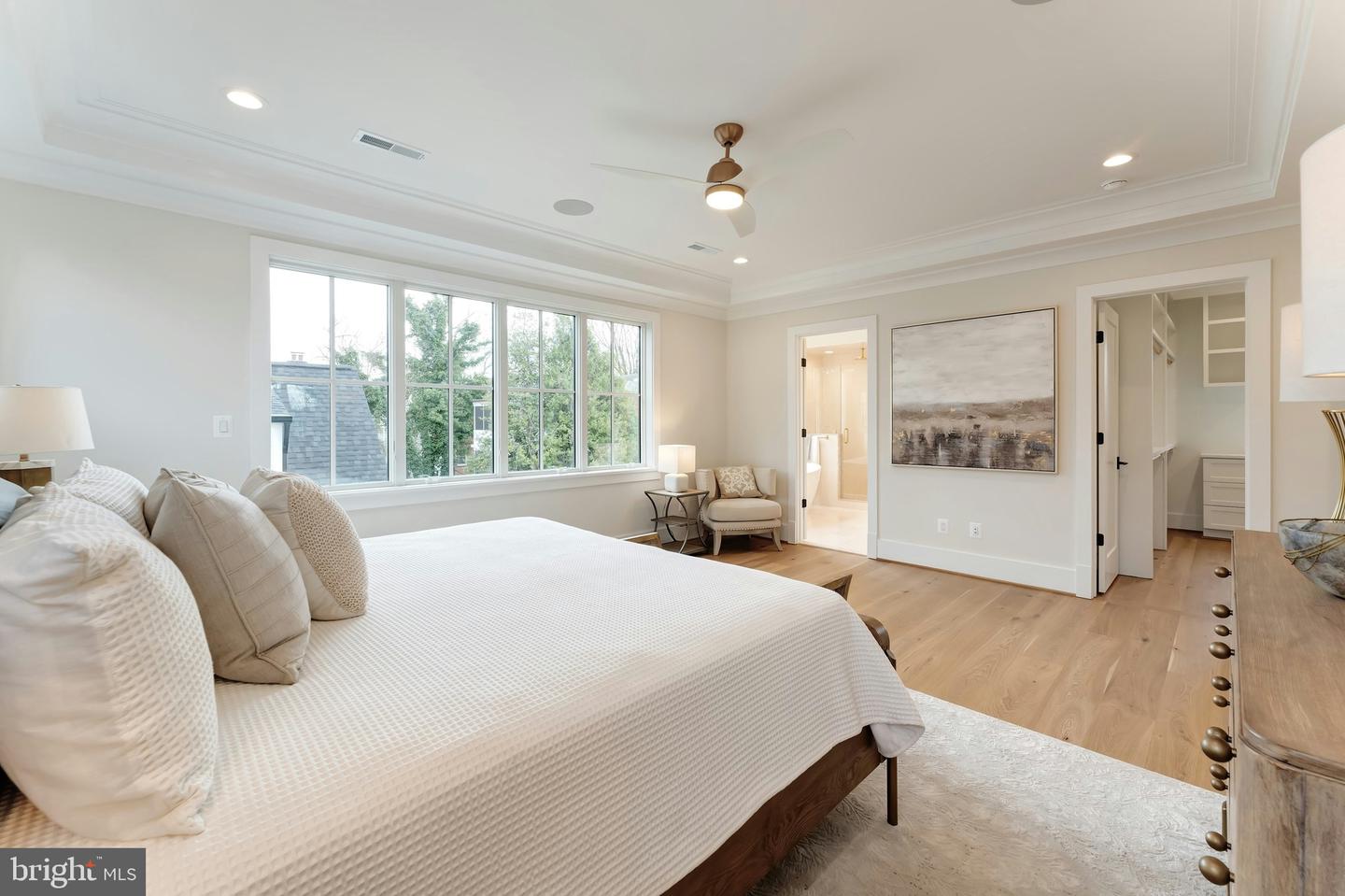 907 N HIGHLAND ST, ARLINGTON, Virginia 22201, 7 Bedrooms Bedrooms, ,6 BathroomsBathrooms,Residential,For sale,907 N HIGHLAND ST,VAAR2059272 MLS # VAAR2059272