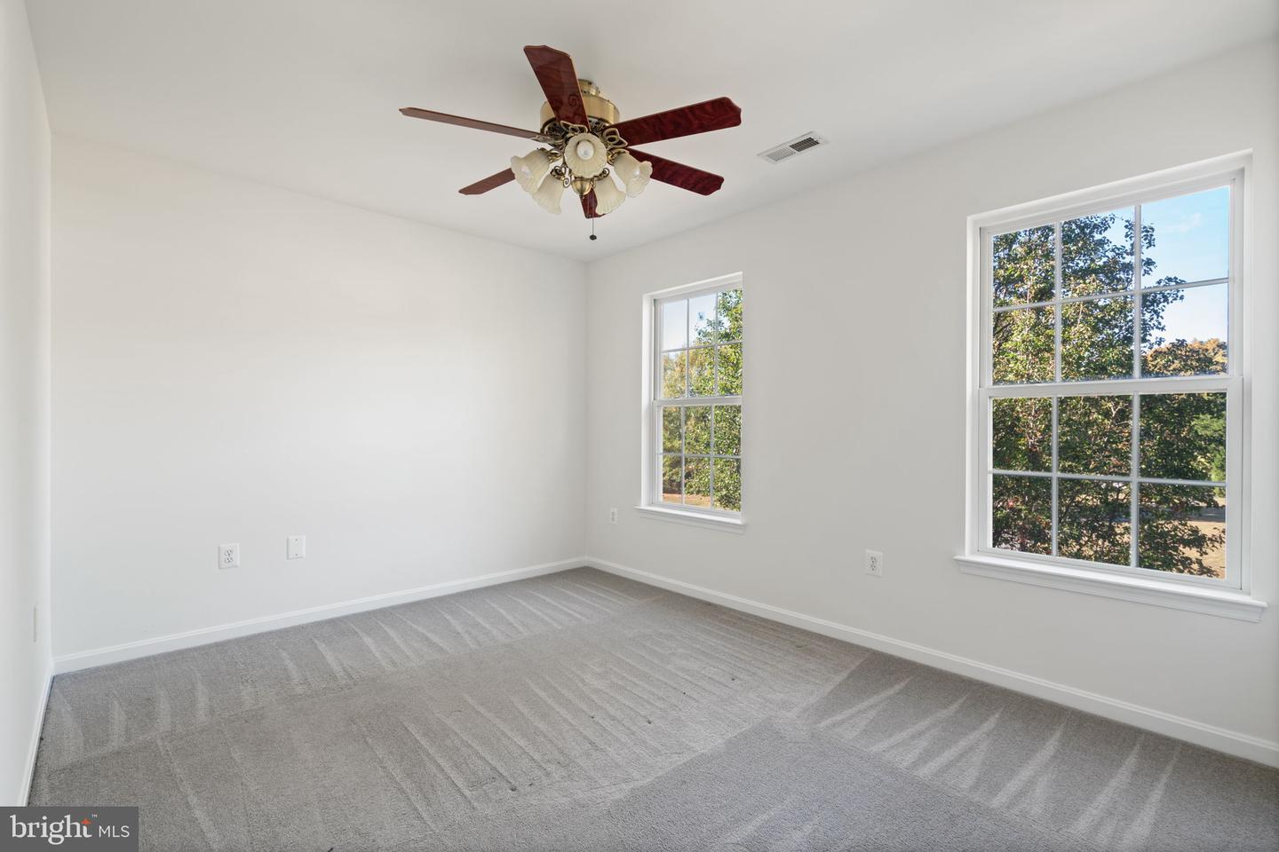 10746 GREENBRIAR LN, SPOTSYLVANIA, Virginia 22553, 5 Bedrooms Bedrooms, ,2 BathroomsBathrooms,Residential,For sale,10746 GREENBRIAR LN,VASP2034708 MLS # VASP2034708