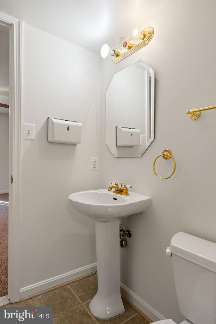 10746 GREENBRIAR LN, SPOTSYLVANIA, Virginia 22553, 5 Bedrooms Bedrooms, ,2 BathroomsBathrooms,Residential,For sale,10746 GREENBRIAR LN,VASP2034708 MLS # VASP2034708