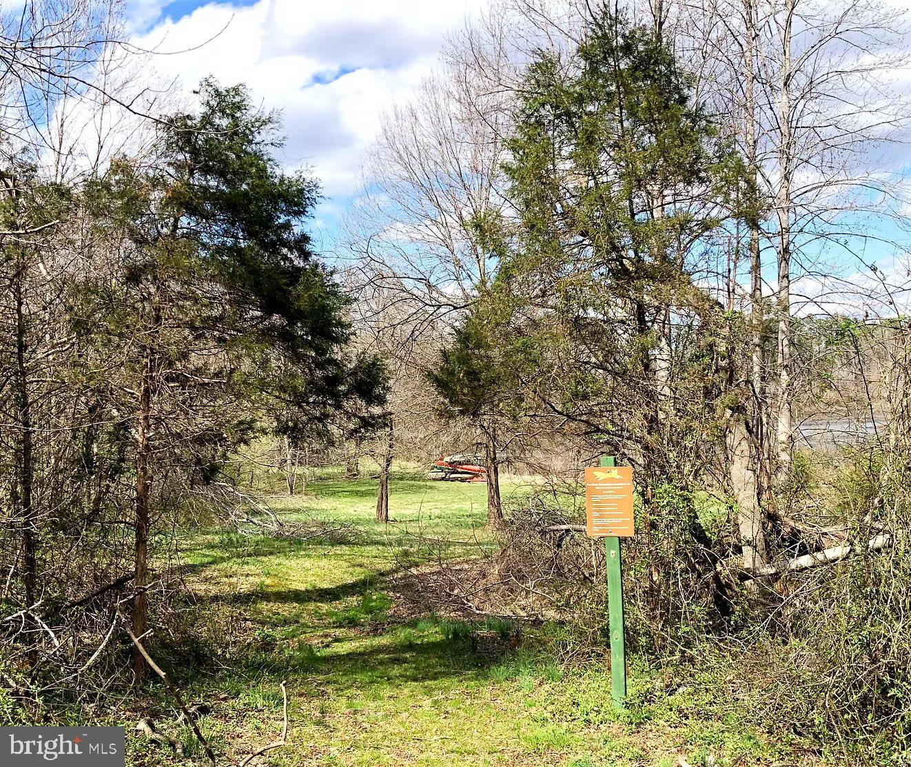 10746 GREENBRIAR LN, SPOTSYLVANIA, Virginia 22553, 5 Bedrooms Bedrooms, ,2 BathroomsBathrooms,Residential,For sale,10746 GREENBRIAR LN,VASP2034708 MLS # VASP2034708