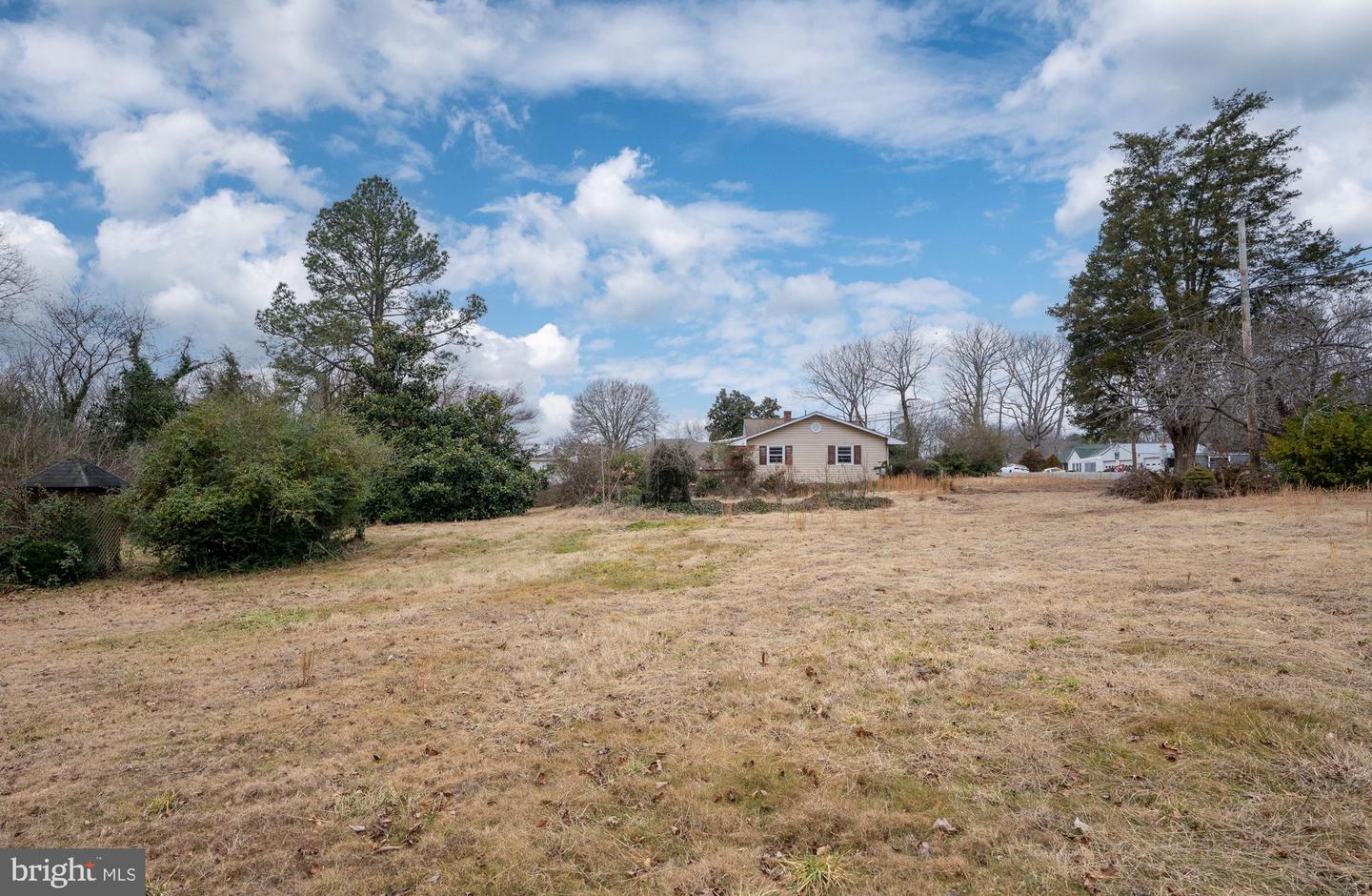 742 WHITE OAK RD, FREDERICKSBURG, Virginia 22405, ,Land,For sale,742 WHITE OAK RD,VAST2045060 MLS # VAST2045060