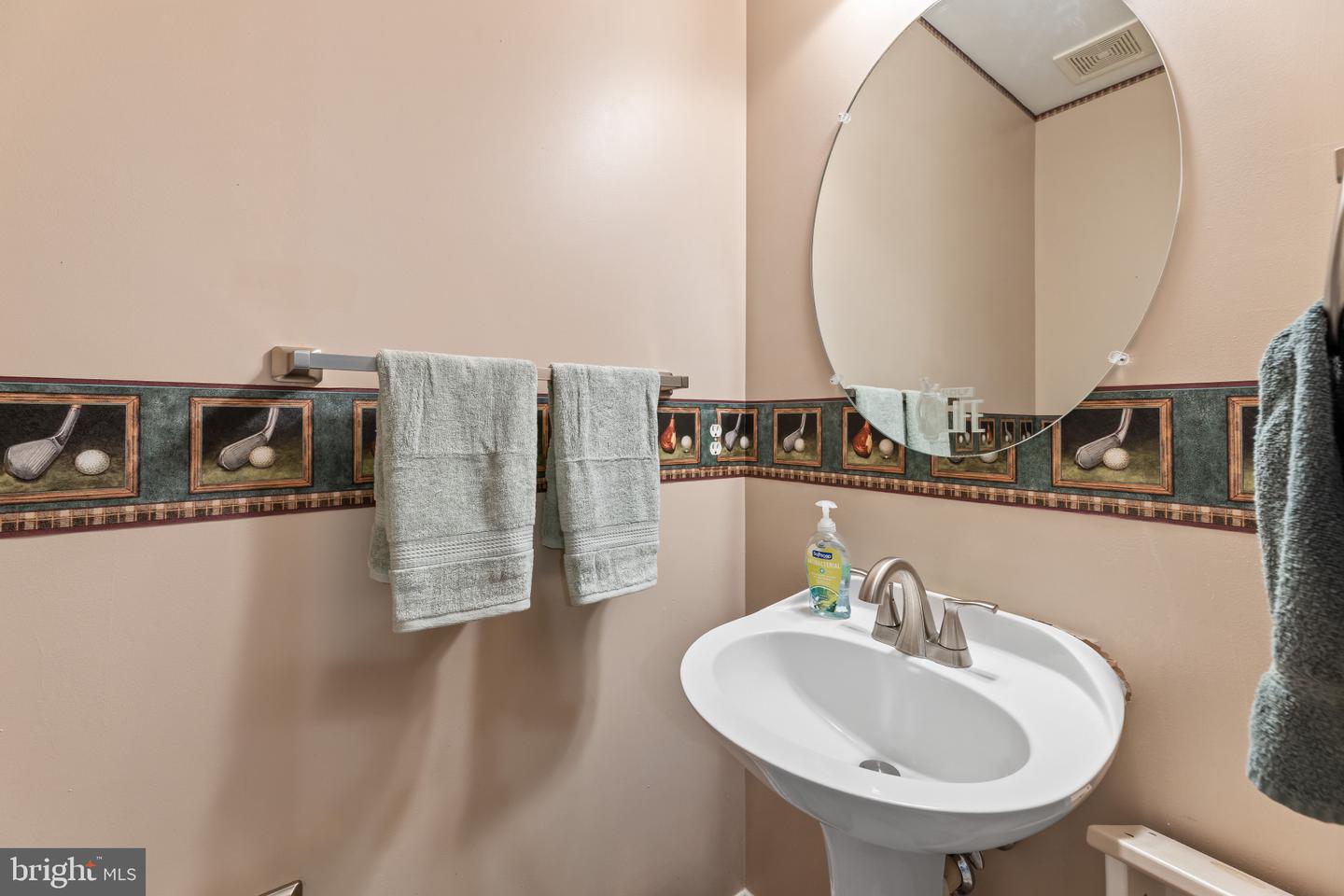 15086 JARRELL PL, WOODBRIDGE, Virginia 22193, 3 Bedrooms Bedrooms, ,2 BathroomsBathrooms,Residential,For sale,15086 JARRELL PL,VAPW2100466 MLS # VAPW2100466