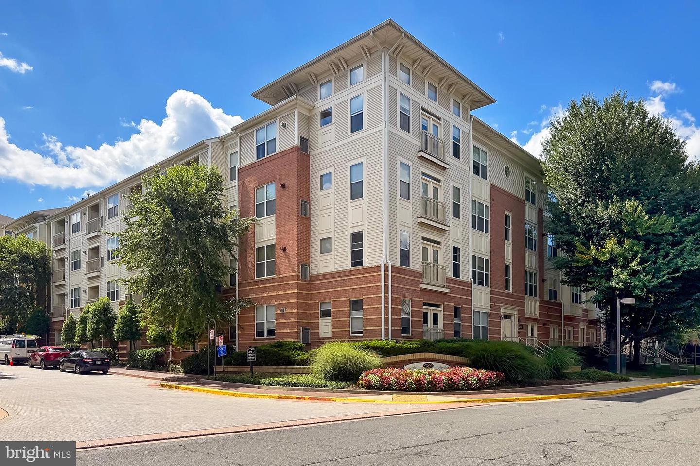 2791 CENTERBORO DR #76, VIENNA, Virginia 22181, 2 Bedrooms Bedrooms, ,2 BathroomsBathrooms,Residential,For sale,2791 CENTERBORO DR #76,VAFX2264678 MLS # VAFX2264678