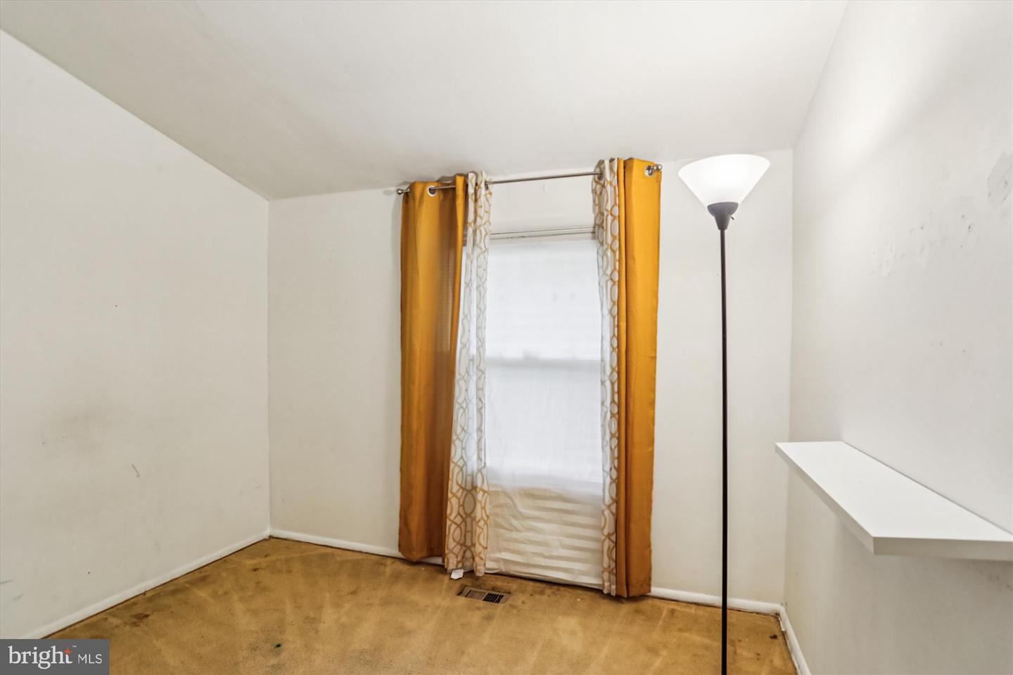 3409 MASSACHUSETTS AVE SE, WASHINGTON, District Of Columbia 20019, 3 Bedrooms Bedrooms, ,3 BathroomsBathrooms,Residential,For sale,3409 MASSACHUSETTS AVE SE,DCDC2223520 MLS # DCDC2223520