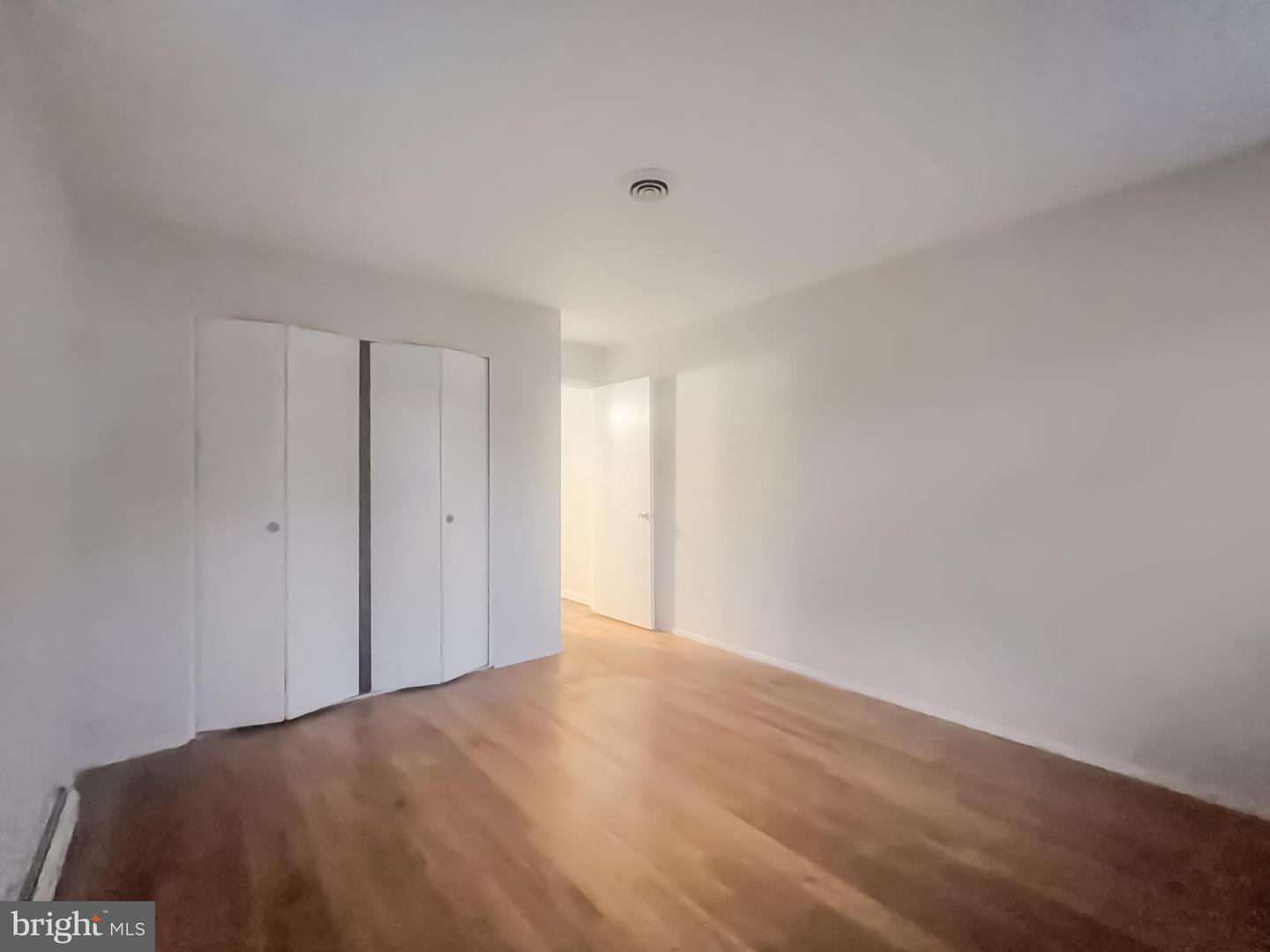 14550 EASTMAN ST, WOODBRIDGE, Virginia 22193, 3 Bedrooms Bedrooms, ,2 BathroomsBathrooms,Residential,For sale,14550 EASTMAN ST,VAPW2104846 MLS # VAPW2104846