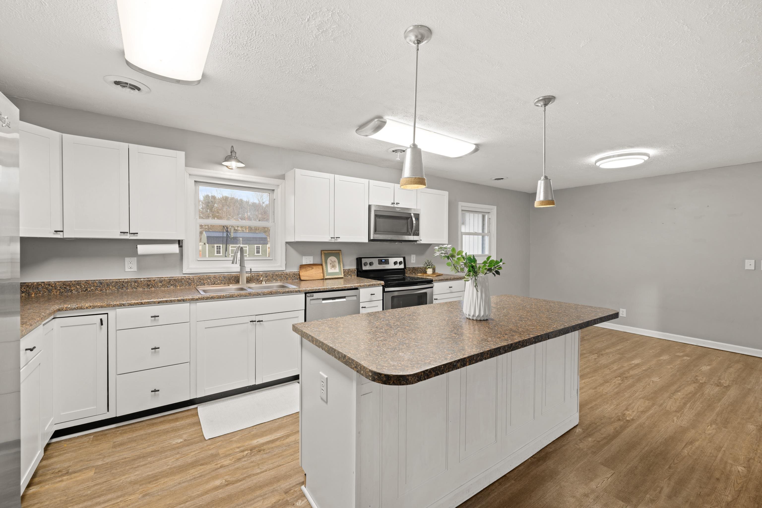 54 THOROFARE RD, CRIMORA, Virginia 24431, 5 Bedrooms Bedrooms, ,2 BathroomsBathrooms,Residential,54 THOROFARE RD,672293 MLS # 672293 54 THOROFARE RD, CRIMORA, Virginia 24431, 5 Bedrooms Bedrooms, ,2 BathroomsBathrooms,Residential,54 THOROFARE RD,672293 MLS # 672293