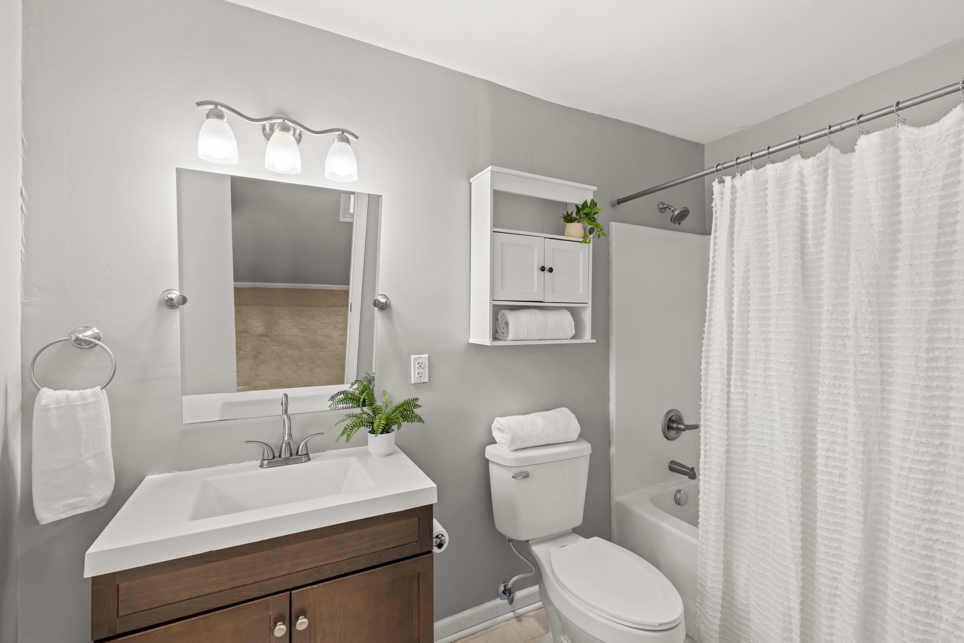 54 THOROFARE RD, CRIMORA, Virginia 24431, 5 Bedrooms Bedrooms, ,2 BathroomsBathrooms,Residential,54 THOROFARE RD,672293 MLS # 672293 54 THOROFARE RD, CRIMORA, Virginia 24431, 5 Bedrooms Bedrooms, ,2 BathroomsBathrooms,Residential,54 THOROFARE RD,672293 MLS # 672293