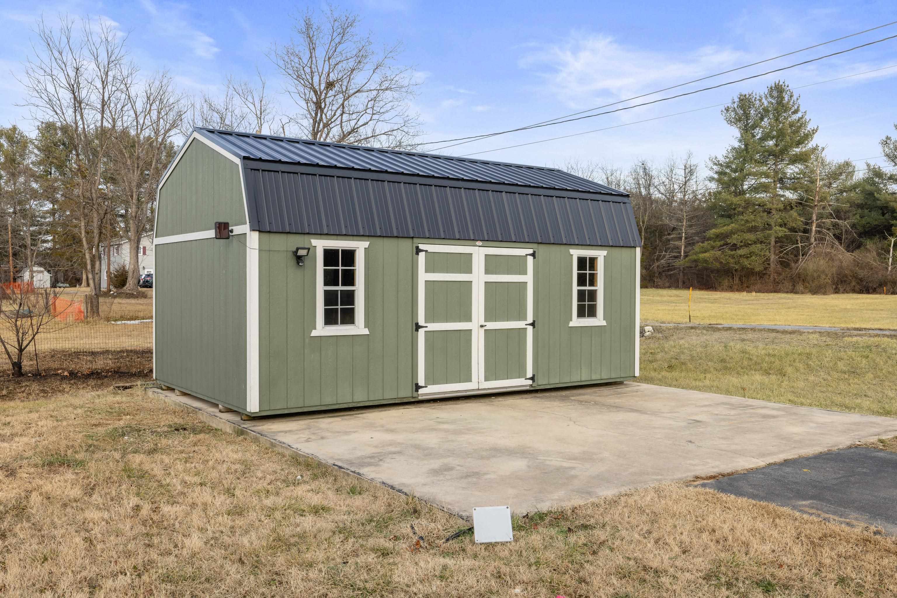 54 THOROFARE RD, CRIMORA, Virginia 24431, 5 Bedrooms Bedrooms, ,2 BathroomsBathrooms,Residential,54 THOROFARE RD,672293 MLS # 672293 54 THOROFARE RD, CRIMORA, Virginia 24431, 5 Bedrooms Bedrooms, ,2 BathroomsBathrooms,Residential,54 THOROFARE RD,672293 MLS # 672293