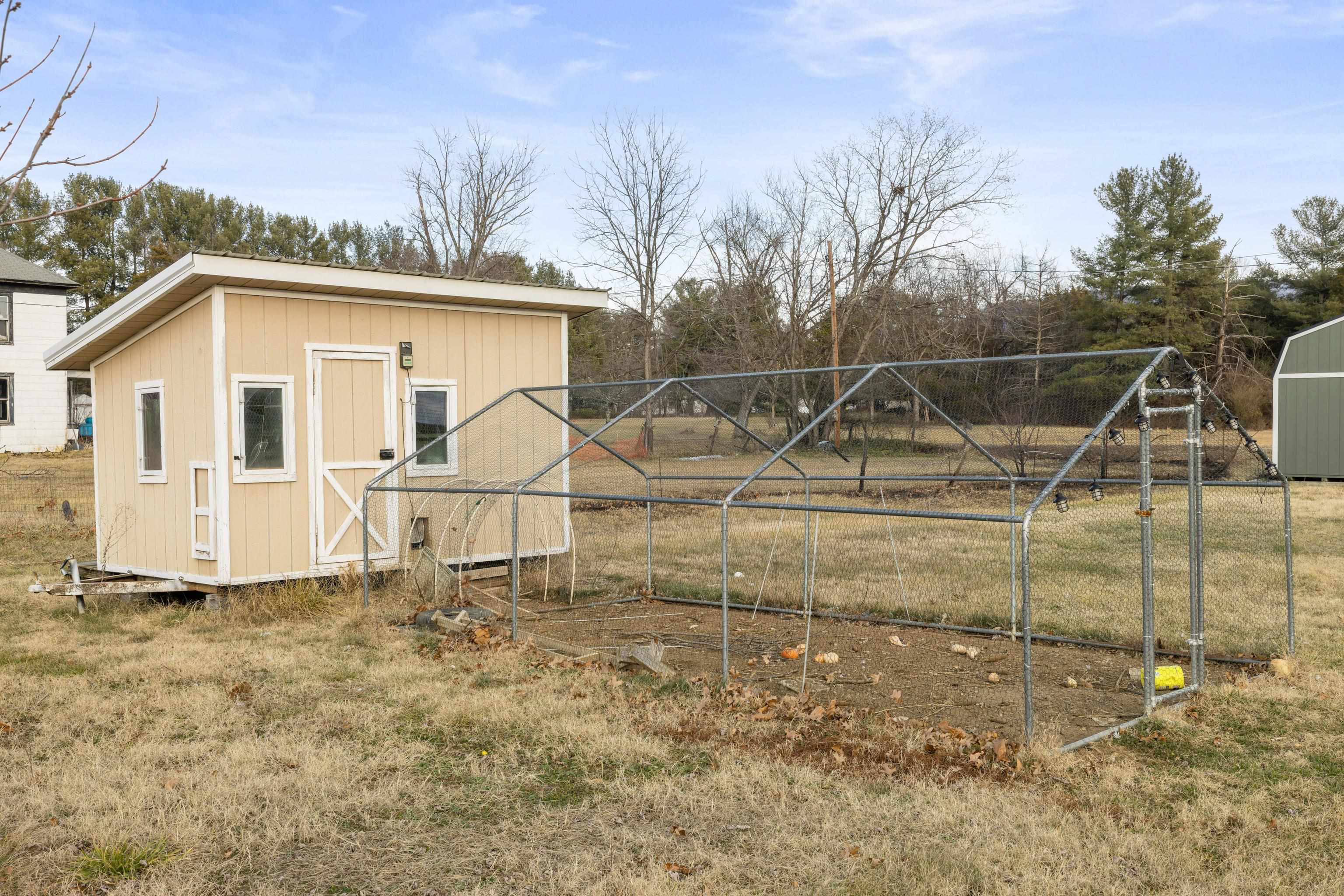 54 THOROFARE RD, CRIMORA, Virginia 24431, 5 Bedrooms Bedrooms, ,2 BathroomsBathrooms,Residential,54 THOROFARE RD,672293 MLS # 672293 54 THOROFARE RD, CRIMORA, Virginia 24431, 5 Bedrooms Bedrooms, ,2 BathroomsBathrooms,Residential,54 THOROFARE RD,672293 MLS # 672293