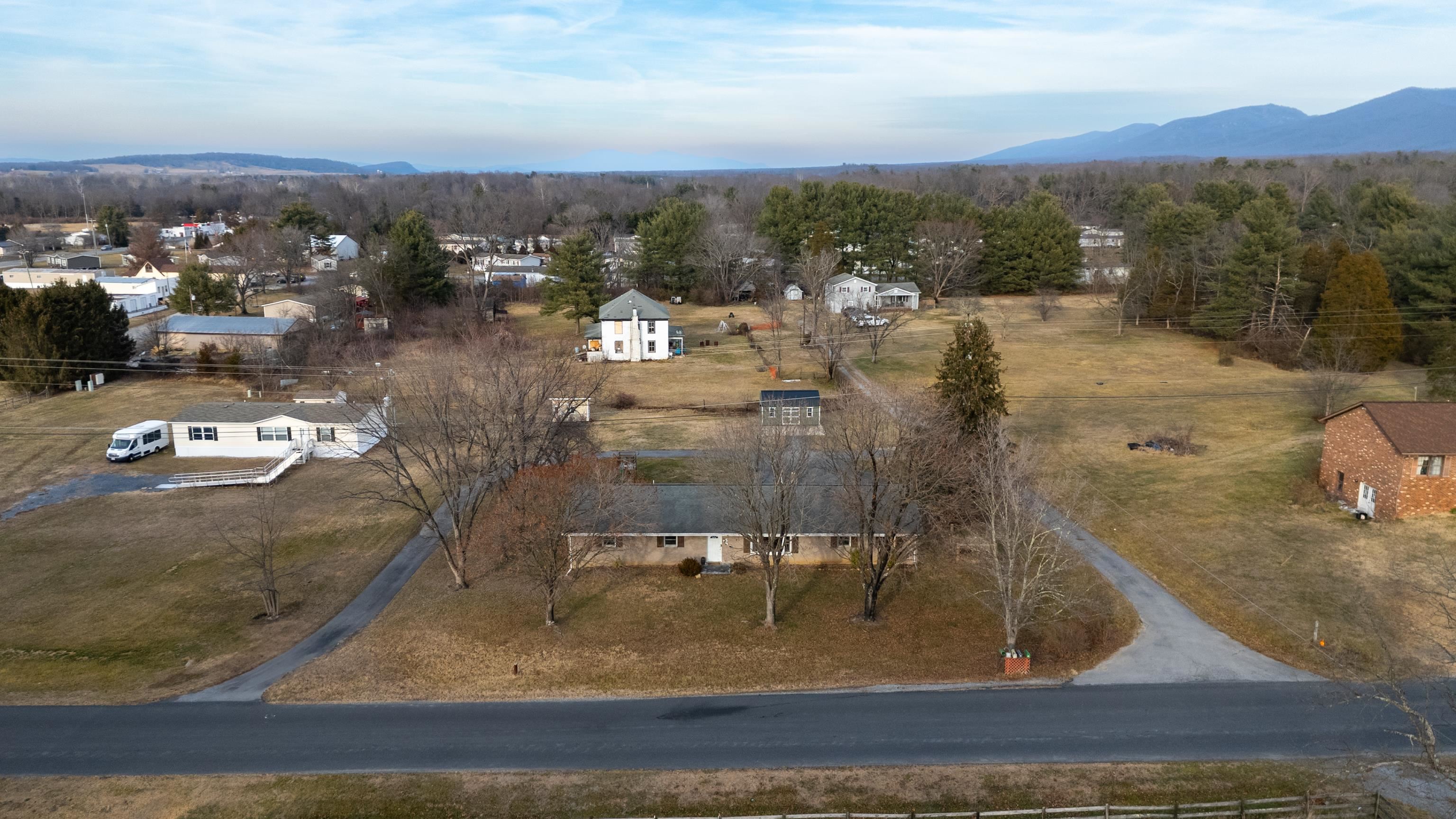 54 THOROFARE RD, CRIMORA, Virginia 24431, 5 Bedrooms Bedrooms, ,2 BathroomsBathrooms,Residential,54 THOROFARE RD,672293 MLS # 672293 54 THOROFARE RD, CRIMORA, Virginia 24431, 5 Bedrooms Bedrooms, ,2 BathroomsBathrooms,Residential,54 THOROFARE RD,672293 MLS # 672293