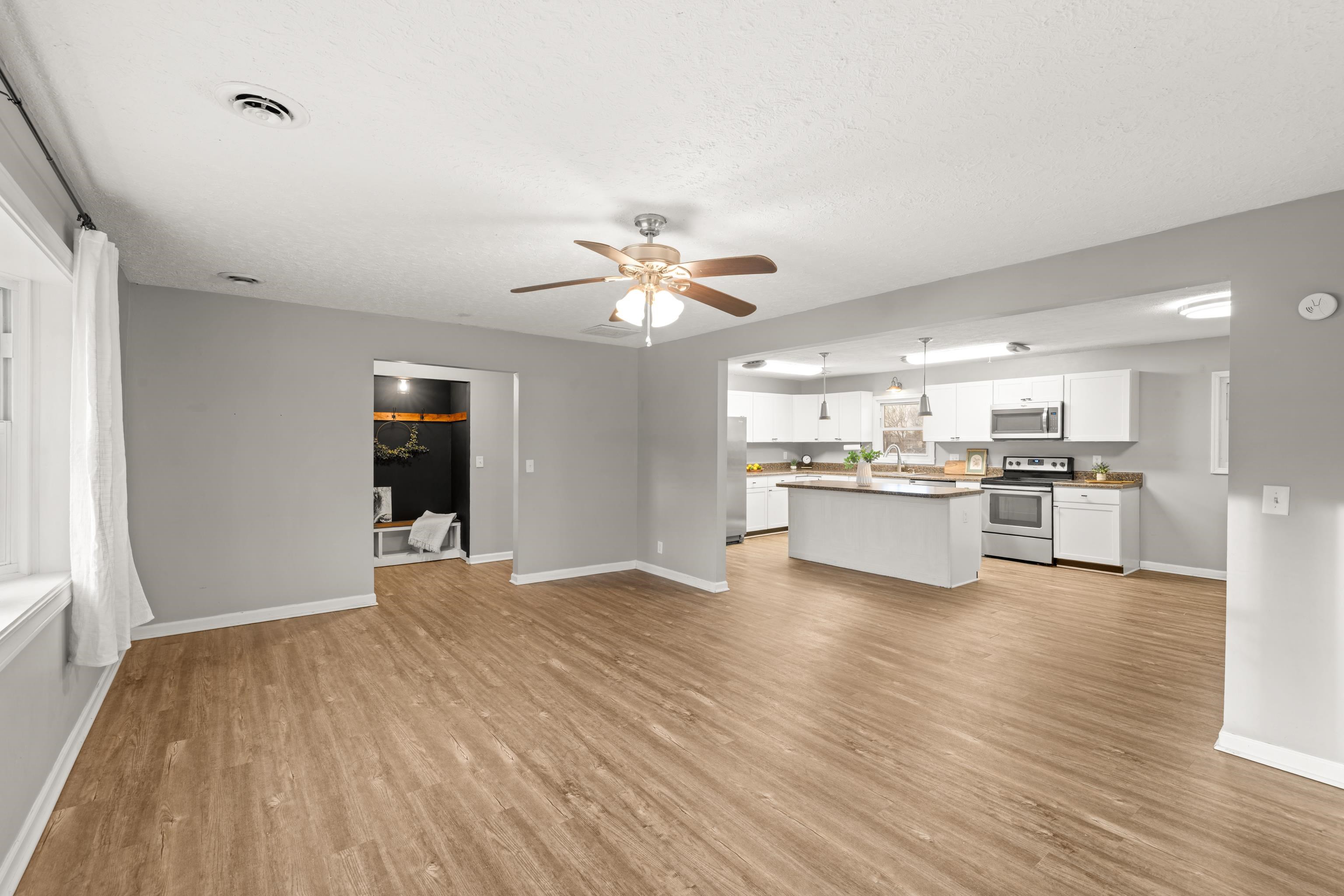 54 THOROFARE RD, CRIMORA, Virginia 24431, 5 Bedrooms Bedrooms, ,2 BathroomsBathrooms,Residential,54 THOROFARE RD,672293 MLS # 672293 54 THOROFARE RD, CRIMORA, Virginia 24431, 5 Bedrooms Bedrooms, ,2 BathroomsBathrooms,Residential,54 THOROFARE RD,672293 MLS # 672293