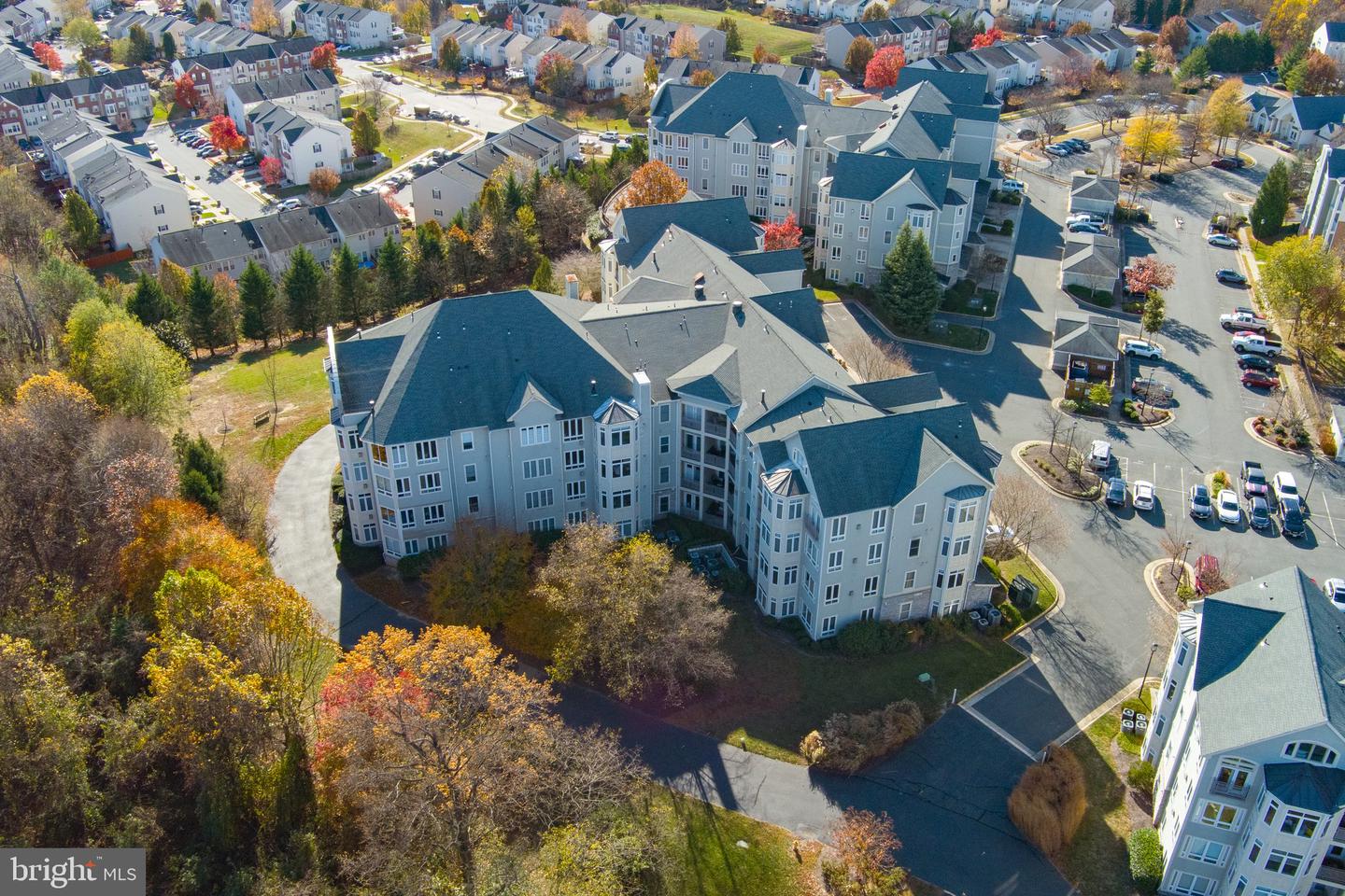 1621 LADUE CT #301, WOODBRIDGE, Virginia 22191, 2 Bedrooms Bedrooms, ,2 BathroomsBathrooms,Residential,For sale,1621 LADUE CT #301,VAPW2107308 MLS # VAPW2107308