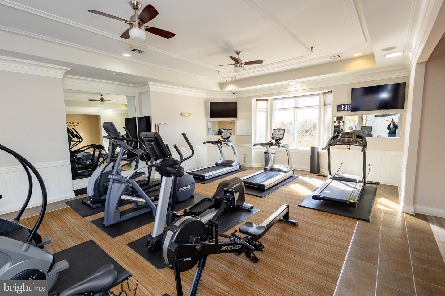 1621 LADUE CT #301, WOODBRIDGE, Virginia 22191, 2 Bedrooms Bedrooms, ,2 BathroomsBathrooms,Residential,For sale,1621 LADUE CT #301,VAPW2107308 MLS # VAPW2107308