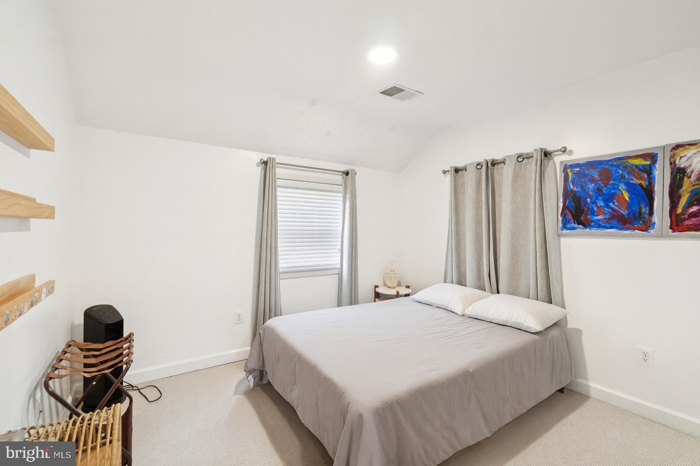 5300 WILSON BLVD, ARLINGTON, Virginia 22205, 3 Bedrooms Bedrooms, ,3 BathroomsBathrooms,Residential,For sale,5300 WILSON BLVD,VAAR2066110 MLS # VAAR2066110