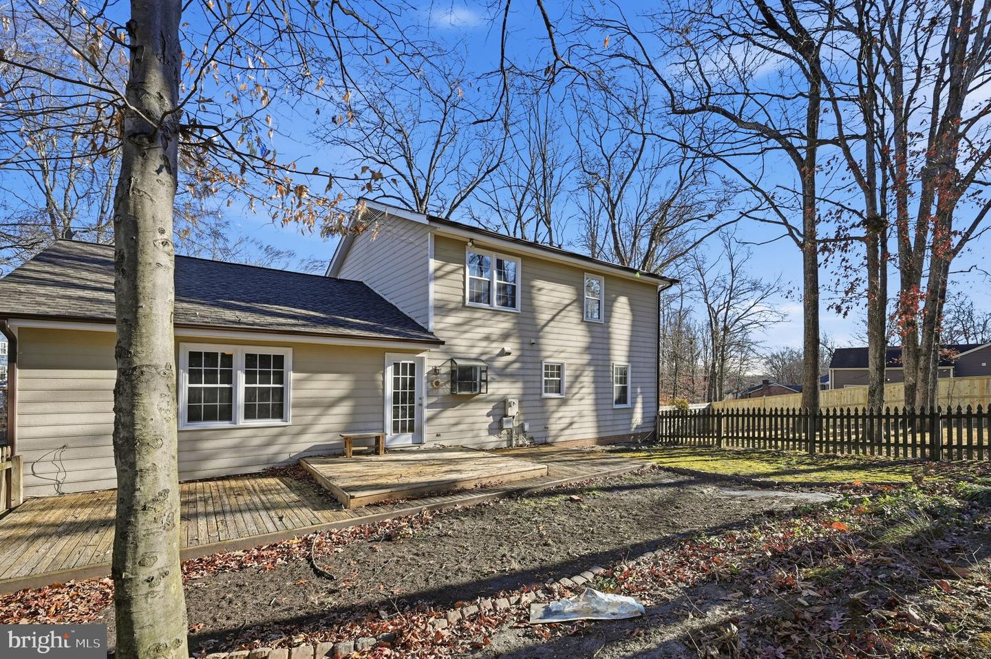 516 GLENEAGLE DR, FREDERICKSBURG, Virginia 22405, 4 Bedrooms Bedrooms, ,3 BathroomsBathrooms,Residential,For sale,516 GLENEAGLE DR,VAST2044422 MLS # VAST2044422