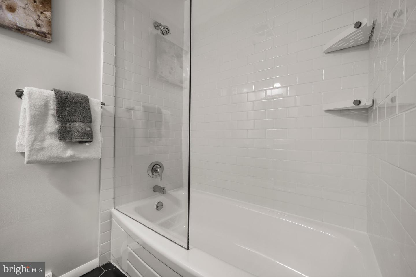 1650 LA SALLE AVE, MCLEAN, Virginia 22102, 5 Bedrooms Bedrooms, ,3 BathroomsBathrooms,Residential,For sale,1650 LA SALLE AVE,VAFX2280820 MLS # VAFX2280820