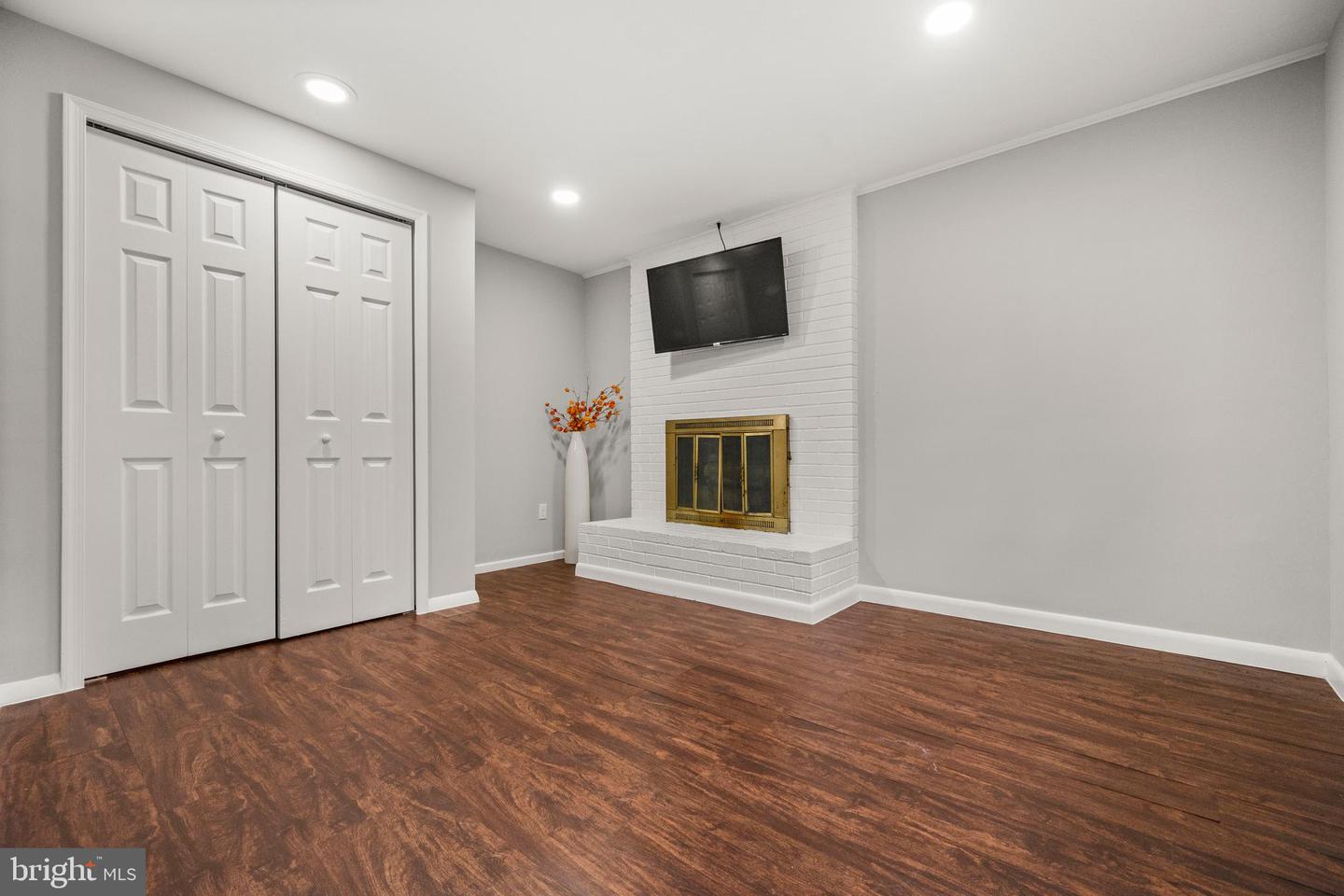 1650 LA SALLE AVE, MCLEAN, Virginia 22102, 5 Bedrooms Bedrooms, ,3 BathroomsBathrooms,Residential,For sale,1650 LA SALLE AVE,VAFX2280820 MLS # VAFX2280820