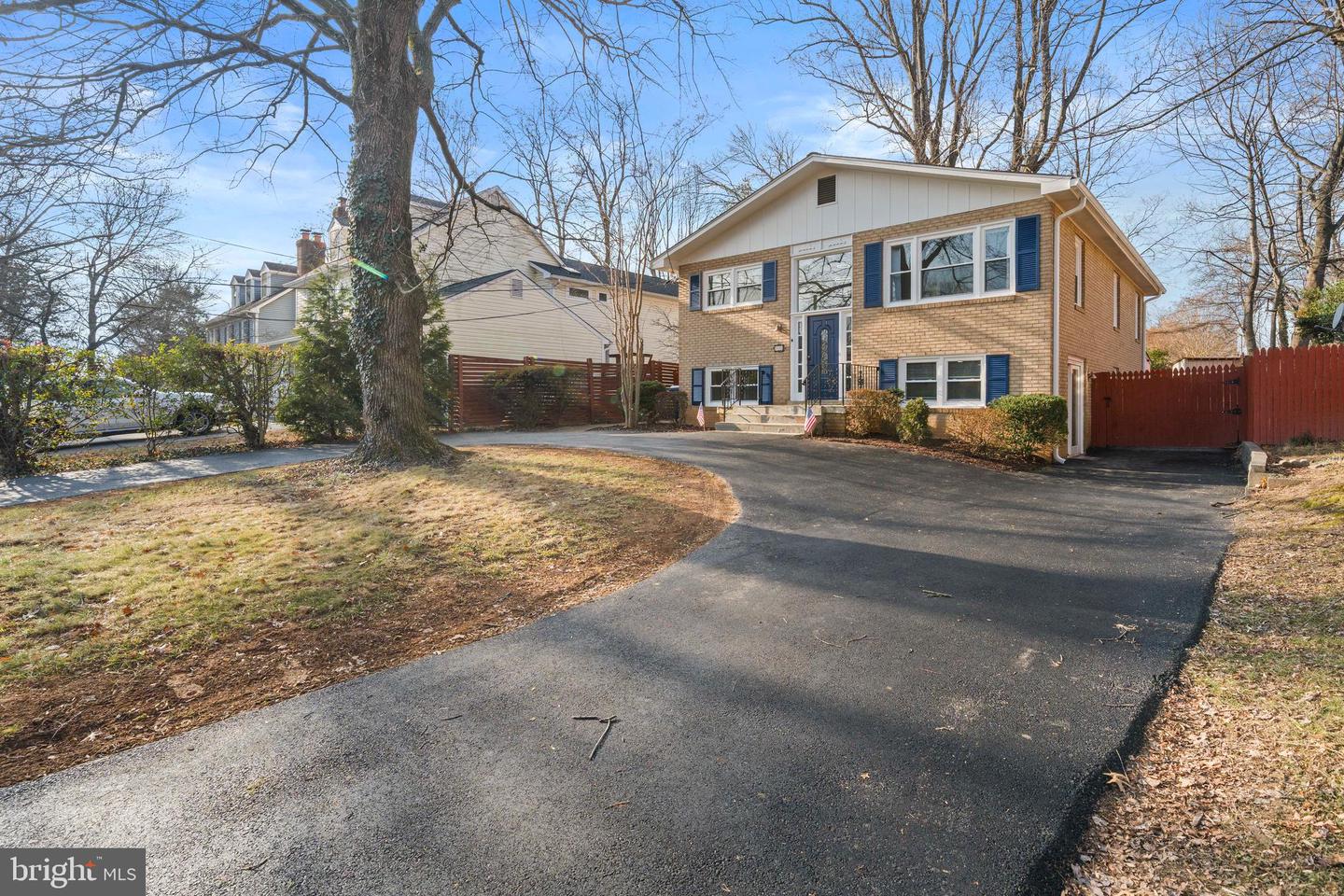 1650 LA SALLE AVE, MCLEAN, Virginia 22102, 5 Bedrooms Bedrooms, ,3 BathroomsBathrooms,Residential,For sale,1650 LA SALLE AVE,VAFX2280820 MLS # VAFX2280820