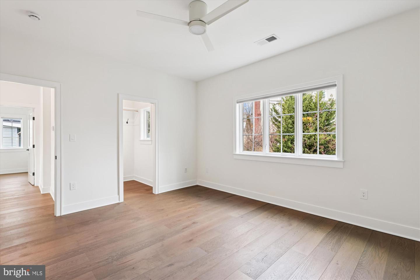 5041 25TH ST S, ARLINGTON, Virginia 22206, 4 Bedrooms Bedrooms, 7 Rooms Rooms,3 BathroomsBathrooms,Residential,For sale,5041 25TH ST S,VAAR2066502 MLS # VAAR2066502