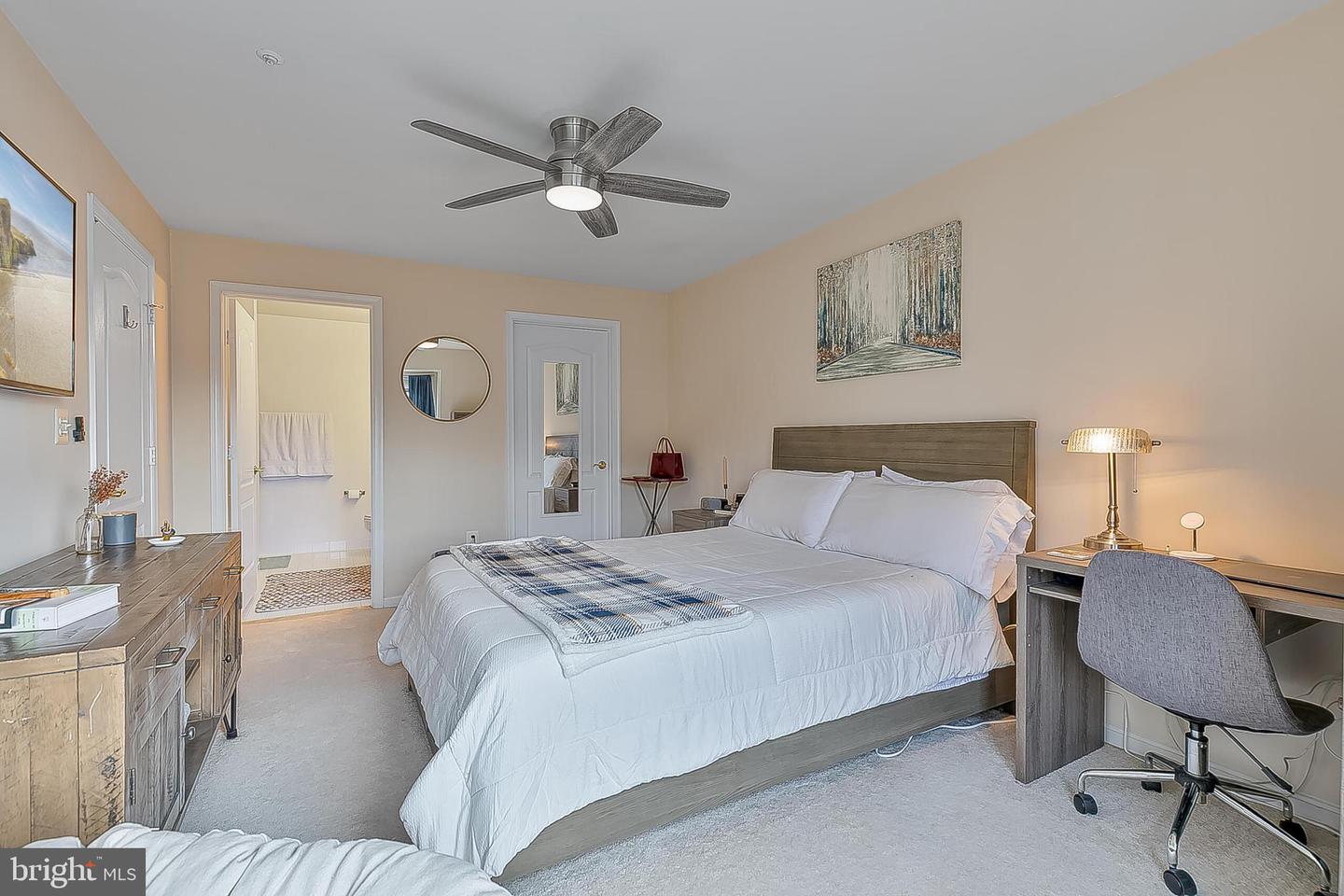 6612 NETTIES LN #26L, ALEXANDRIA, Virginia 22315, 2 Bedrooms Bedrooms, ,2 BathroomsBathrooms,Residential,For sale,6612 NETTIES LN #26L,VAFX2281480 MLS # VAFX2281480