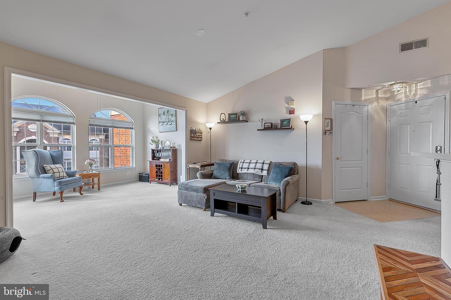 6612 NETTIES LN #26L, ALEXANDRIA, Virginia 22315, 2 Bedrooms Bedrooms, ,2 BathroomsBathrooms,Residential,For sale,6612 NETTIES LN #26L,VAFX2281480 MLS # VAFX2281480