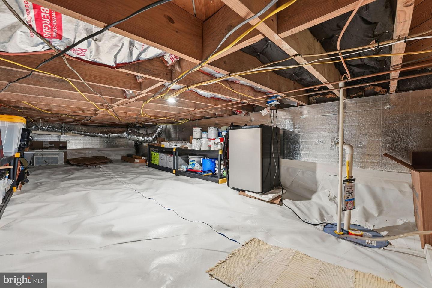 6803 DERRELL CT, ALEXANDRIA, Virginia 22307, 3 Bedrooms Bedrooms, 13 Rooms Rooms,2 BathroomsBathrooms,Residential,For sale,6803 DERRELL CT,VAFX2282060 MLS # VAFX2282060