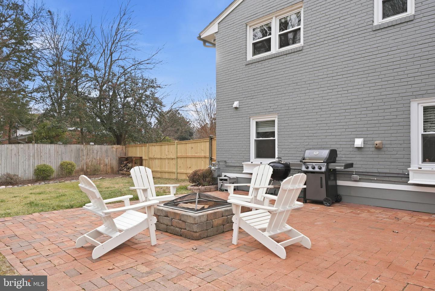 6803 DERRELL CT, ALEXANDRIA, Virginia 22307, 3 Bedrooms Bedrooms, 13 Rooms Rooms,2 BathroomsBathrooms,Residential,For sale,6803 DERRELL CT,VAFX2282060 MLS # VAFX2282060