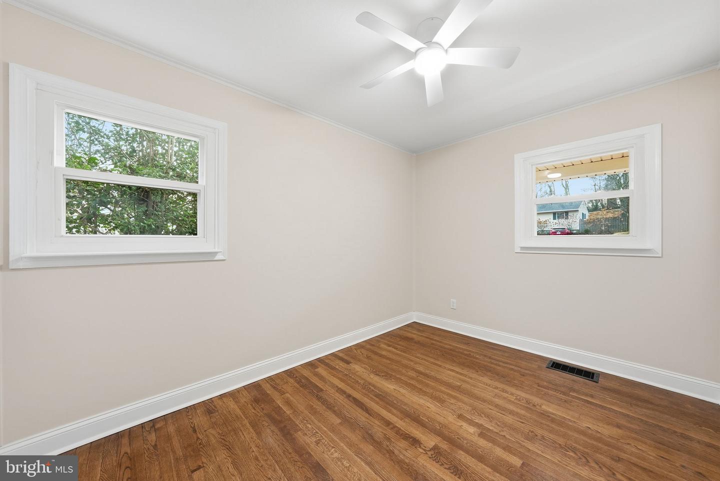 6436 MAPLEWOOD DR, FALLS CHURCH, Virginia 22041, 4 Bedrooms Bedrooms, ,2 BathroomsBathrooms,Residential,For sale,6436 MAPLEWOOD DR,VAFX2282830 MLS # VAFX2282830