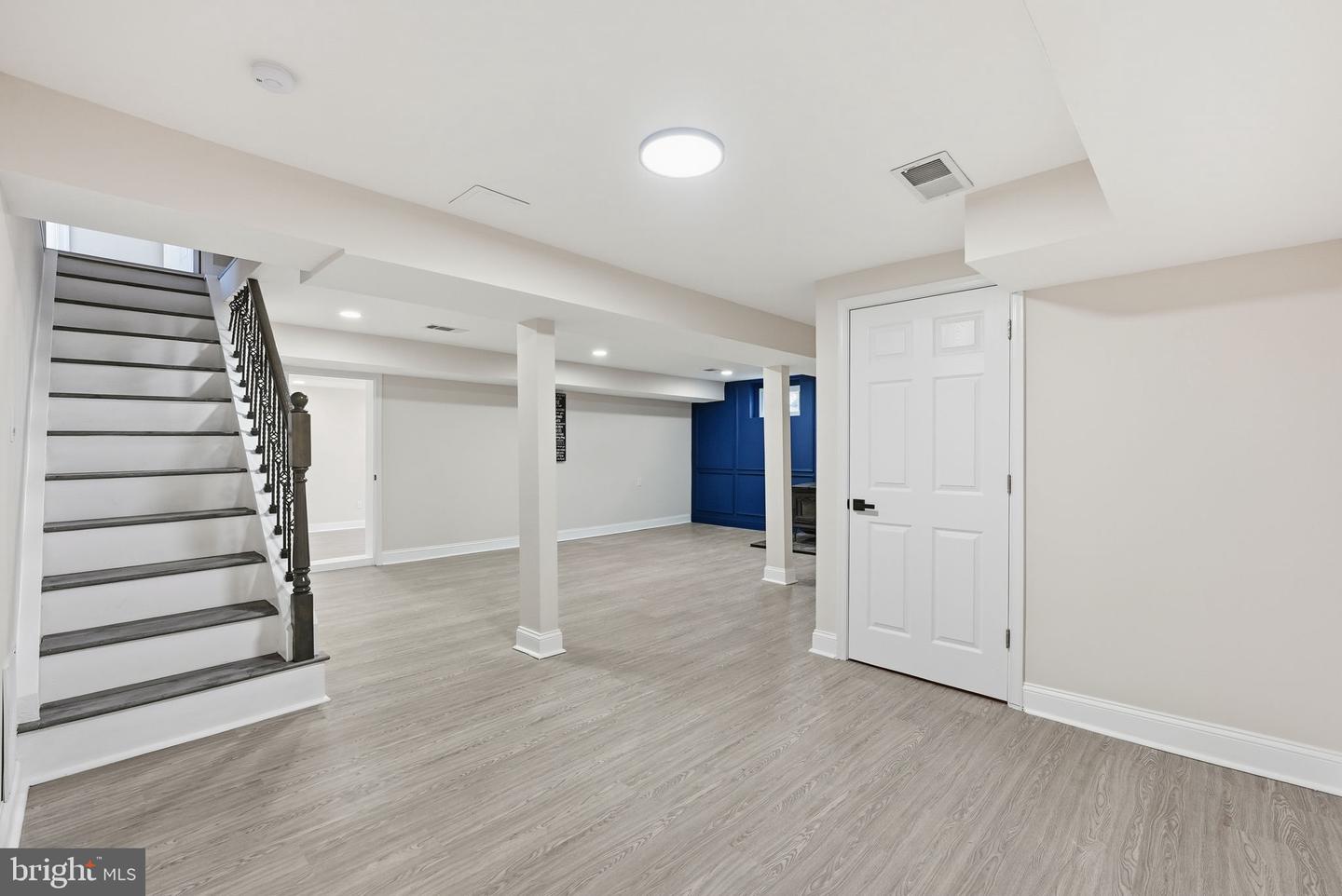 6436 MAPLEWOOD DR, FALLS CHURCH, Virginia 22041, 4 Bedrooms Bedrooms, ,2 BathroomsBathrooms,Residential,For sale,6436 MAPLEWOOD DR,VAFX2282830 MLS # VAFX2282830