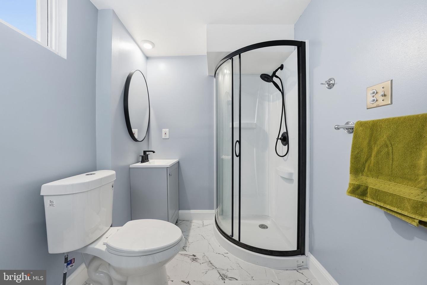 6436 MAPLEWOOD DR, FALLS CHURCH, Virginia 22041, 4 Bedrooms Bedrooms, ,2 BathroomsBathrooms,Residential,For sale,6436 MAPLEWOOD DR,VAFX2282830 MLS # VAFX2282830