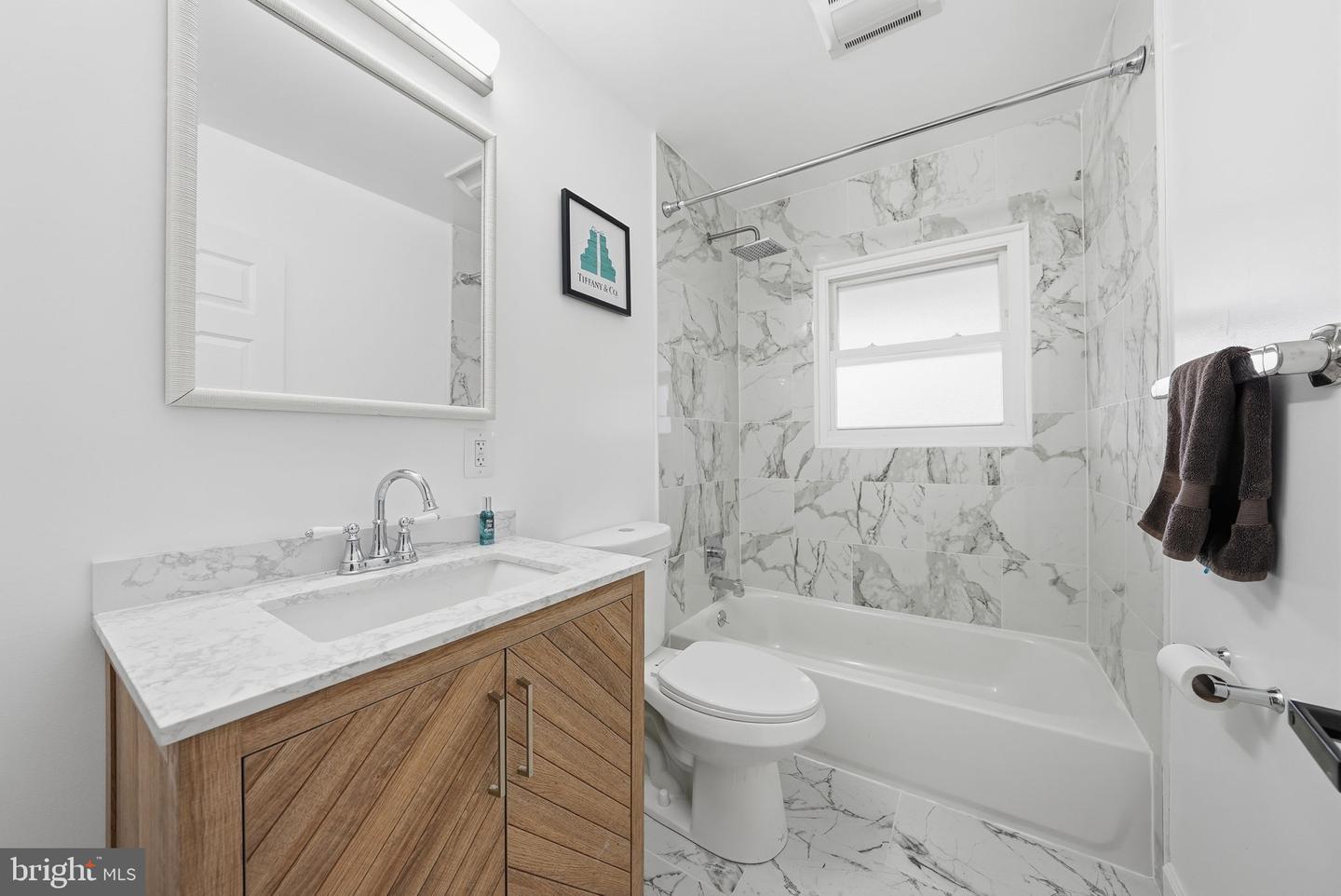 6436 MAPLEWOOD DR, FALLS CHURCH, Virginia 22041, 4 Bedrooms Bedrooms, ,2 BathroomsBathrooms,Residential,For sale,6436 MAPLEWOOD DR,VAFX2282830 MLS # VAFX2282830