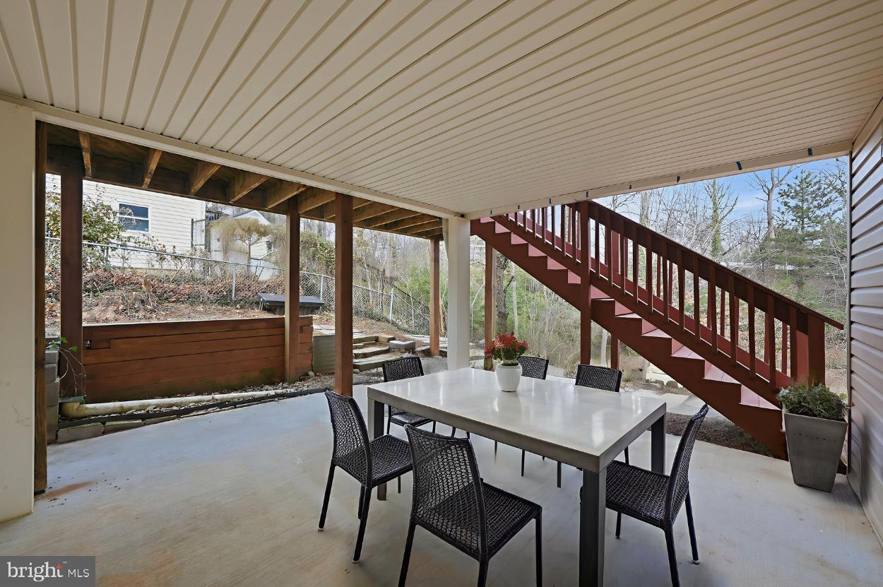 6436 MAPLEWOOD DR, FALLS CHURCH, Virginia 22041, 4 Bedrooms Bedrooms, ,2 BathroomsBathrooms,Residential,For sale,6436 MAPLEWOOD DR,VAFX2282830 MLS # VAFX2282830