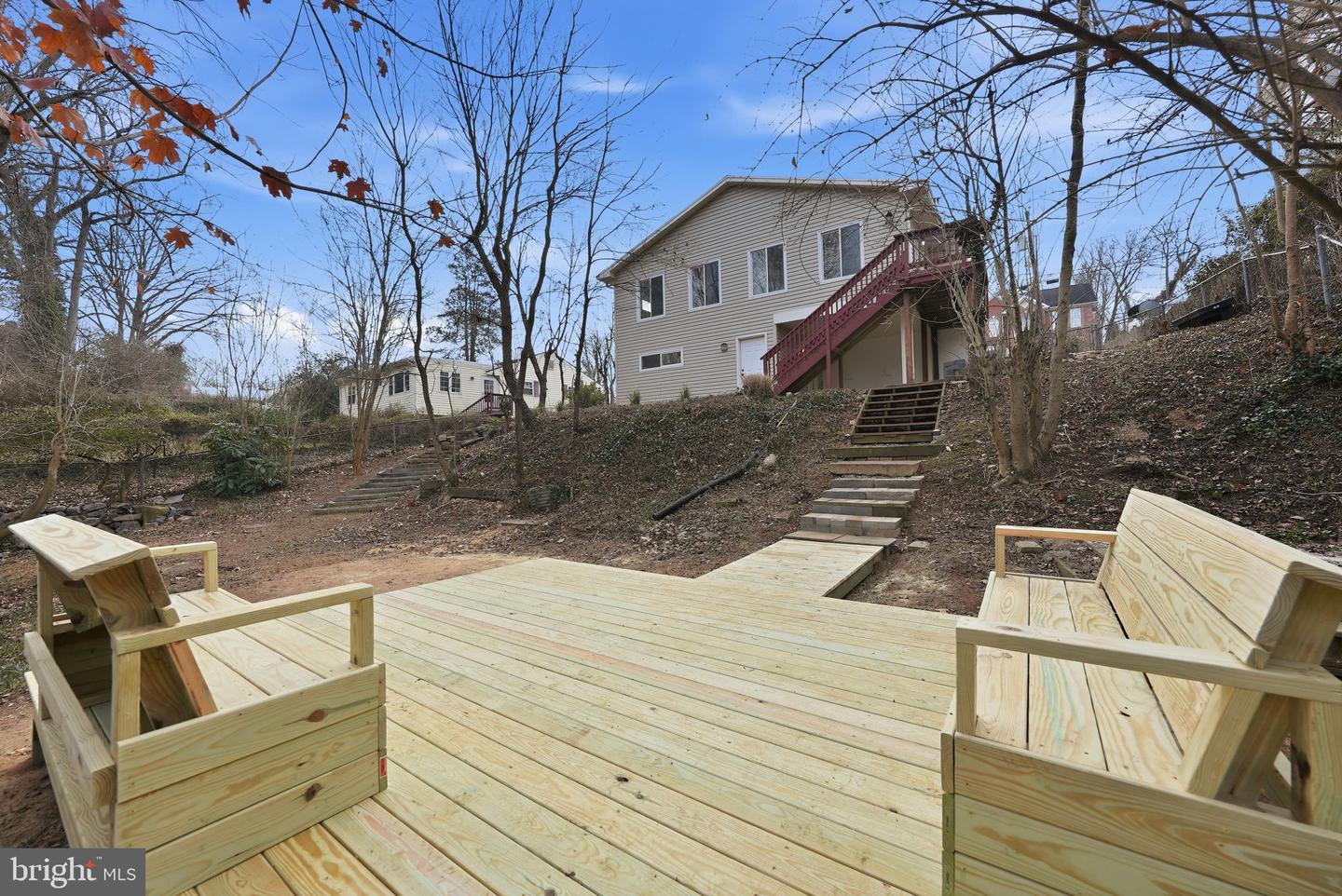 6436 MAPLEWOOD DR, FALLS CHURCH, Virginia 22041, 4 Bedrooms Bedrooms, ,2 BathroomsBathrooms,Residential,For sale,6436 MAPLEWOOD DR,VAFX2282830 MLS # VAFX2282830