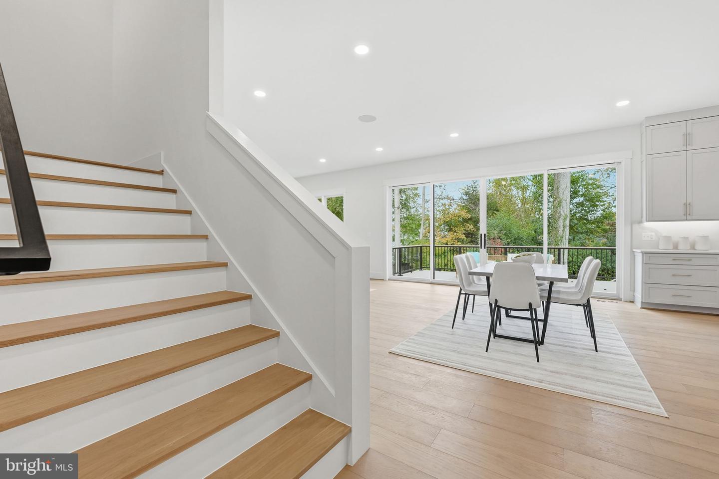 7228 ALLAN AVE, FALLS CHURCH, Virginia 22046, 6 Bedrooms Bedrooms, ,6 BathroomsBathrooms,Residential,For sale,7228 ALLAN AVE,VAFX2282986 MLS # VAFX2282986