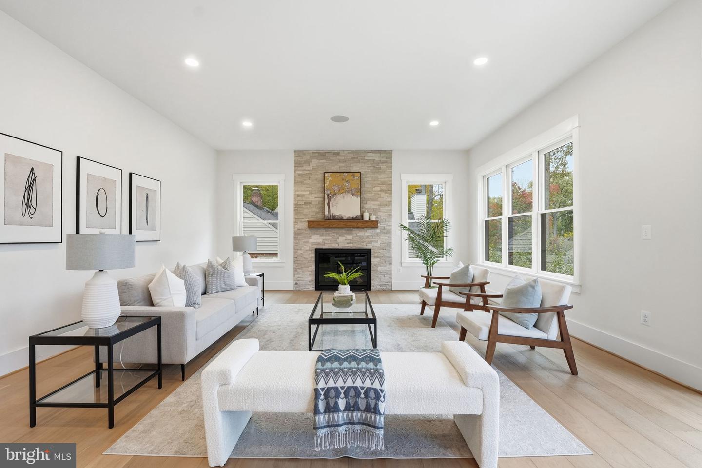 7228 ALLAN AVE, FALLS CHURCH, Virginia 22046, 6 Bedrooms Bedrooms, ,6 BathroomsBathrooms,Residential,For sale,7228 ALLAN AVE,VAFX2282986 MLS # VAFX2282986