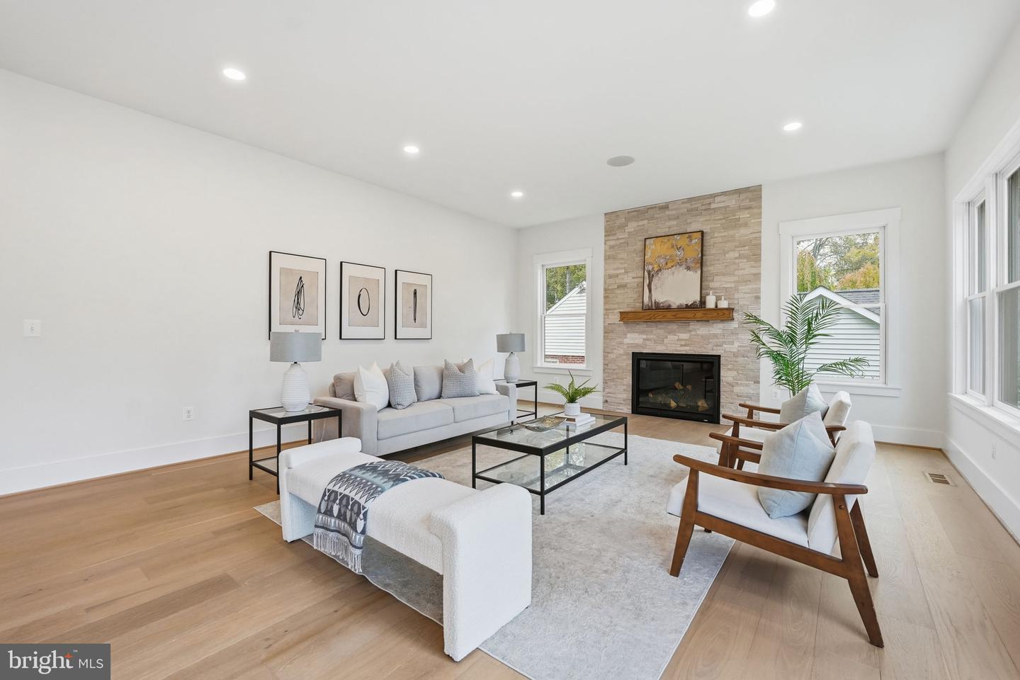 7228 ALLAN AVE, FALLS CHURCH, Virginia 22046, 6 Bedrooms Bedrooms, ,6 BathroomsBathrooms,Residential,For sale,7228 ALLAN AVE,VAFX2282986 MLS # VAFX2282986