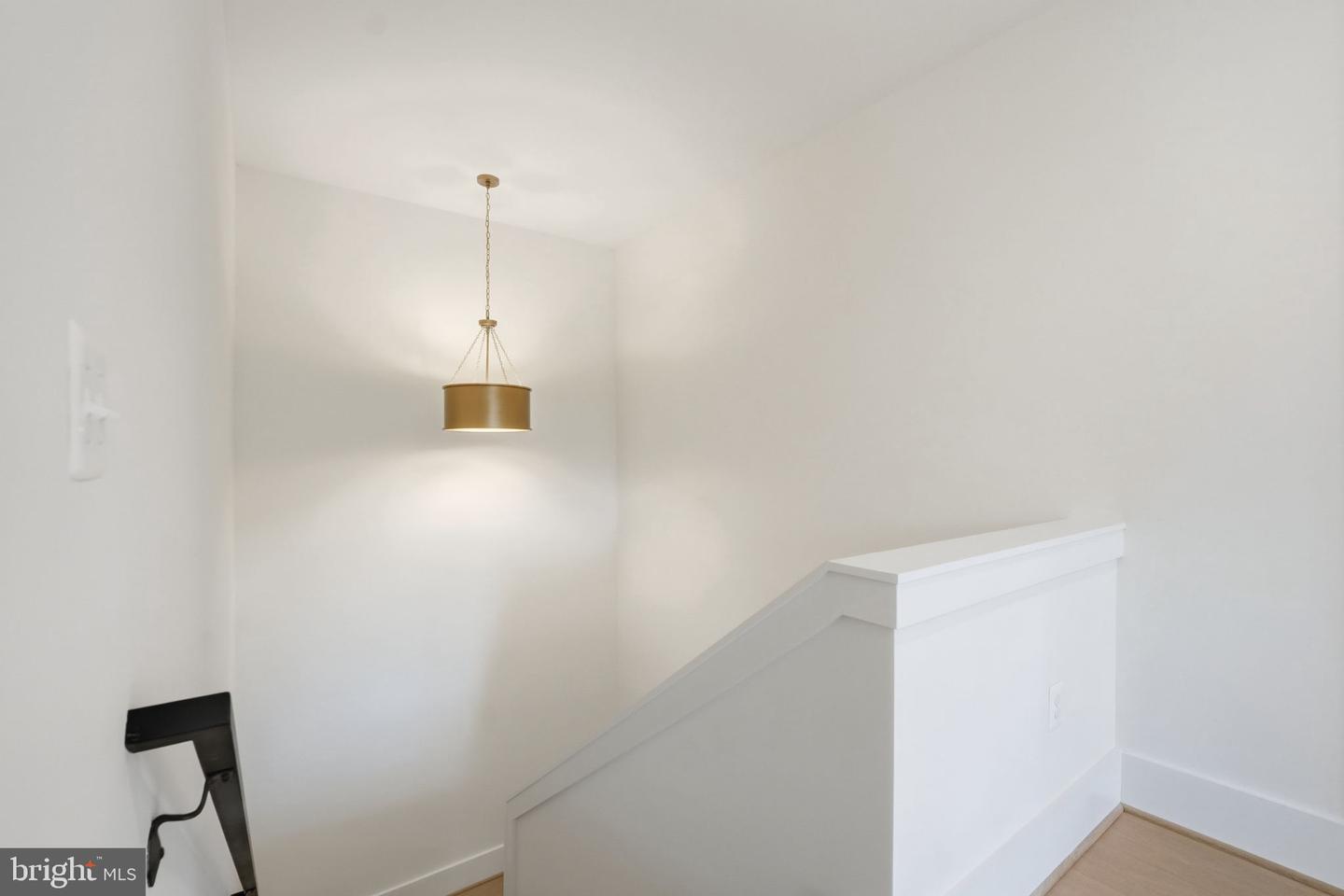 7228 ALLAN AVE, FALLS CHURCH, Virginia 22046, 6 Bedrooms Bedrooms, ,6 BathroomsBathrooms,Residential,For sale,7228 ALLAN AVE,VAFX2282986 MLS # VAFX2282986