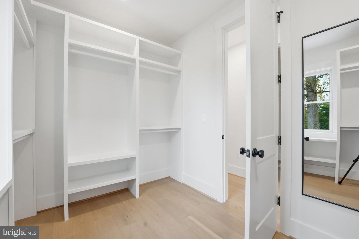 7228 ALLAN AVE, FALLS CHURCH, Virginia 22046, 6 Bedrooms Bedrooms, ,6 BathroomsBathrooms,Residential,For sale,7228 ALLAN AVE,VAFX2282986 MLS # VAFX2282986