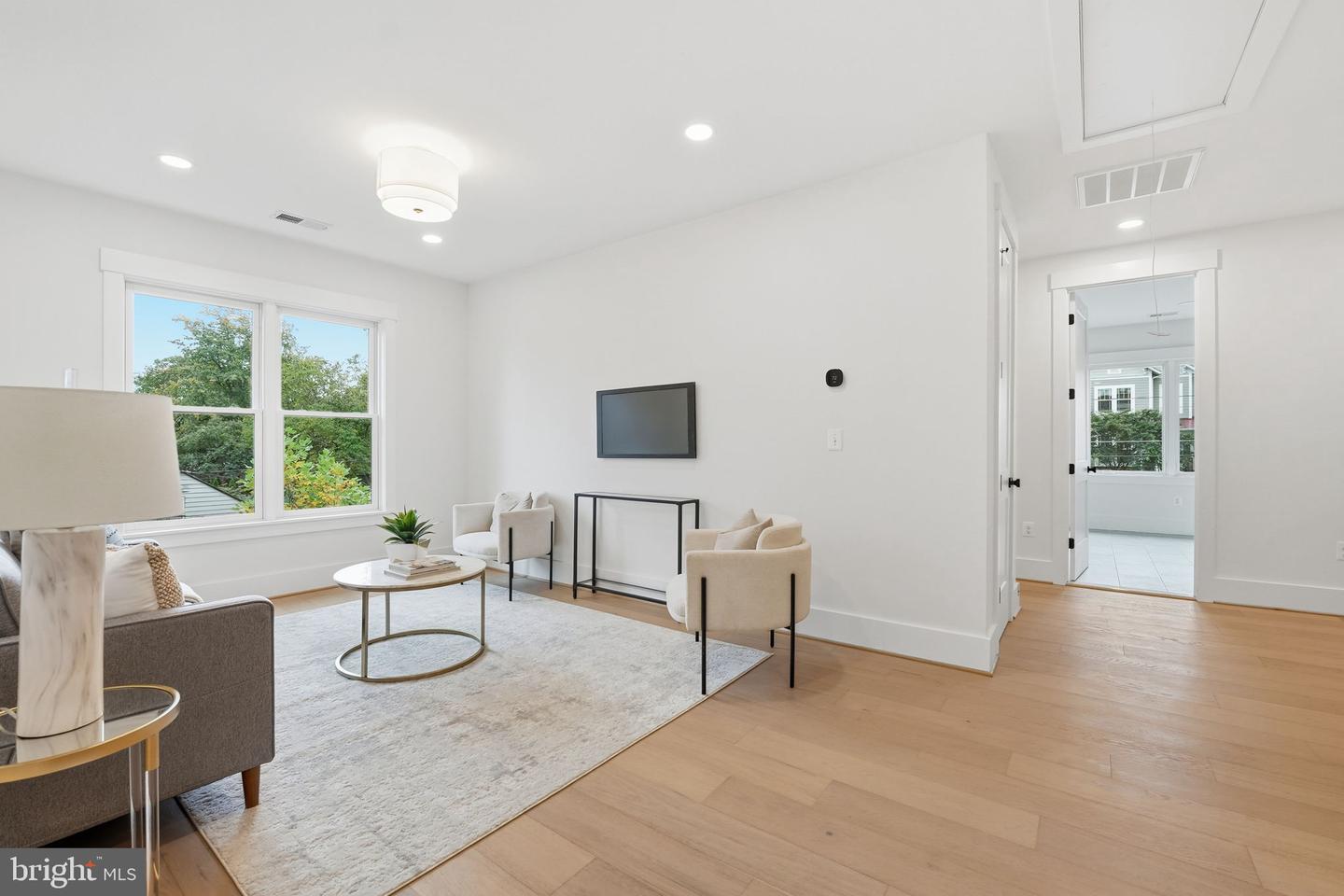 7228 ALLAN AVE, FALLS CHURCH, Virginia 22046, 6 Bedrooms Bedrooms, ,6 BathroomsBathrooms,Residential,For sale,7228 ALLAN AVE,VAFX2282986 MLS # VAFX2282986