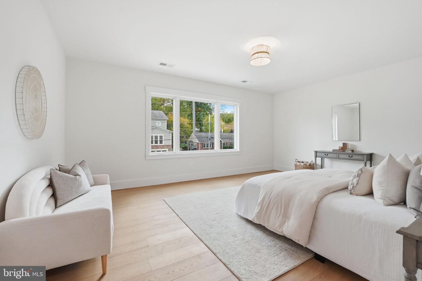 7228 ALLAN AVE, FALLS CHURCH, Virginia 22046, 6 Bedrooms Bedrooms, ,6 BathroomsBathrooms,Residential,For sale,7228 ALLAN AVE,VAFX2282986 MLS # VAFX2282986