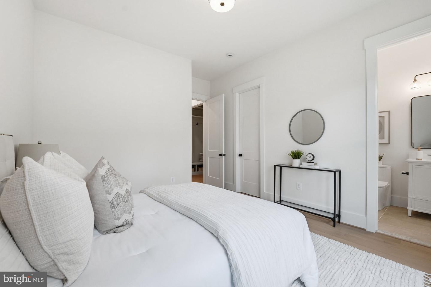 7228 ALLAN AVE, FALLS CHURCH, Virginia 22046, 6 Bedrooms Bedrooms, ,6 BathroomsBathrooms,Residential,For sale,7228 ALLAN AVE,VAFX2282986 MLS # VAFX2282986