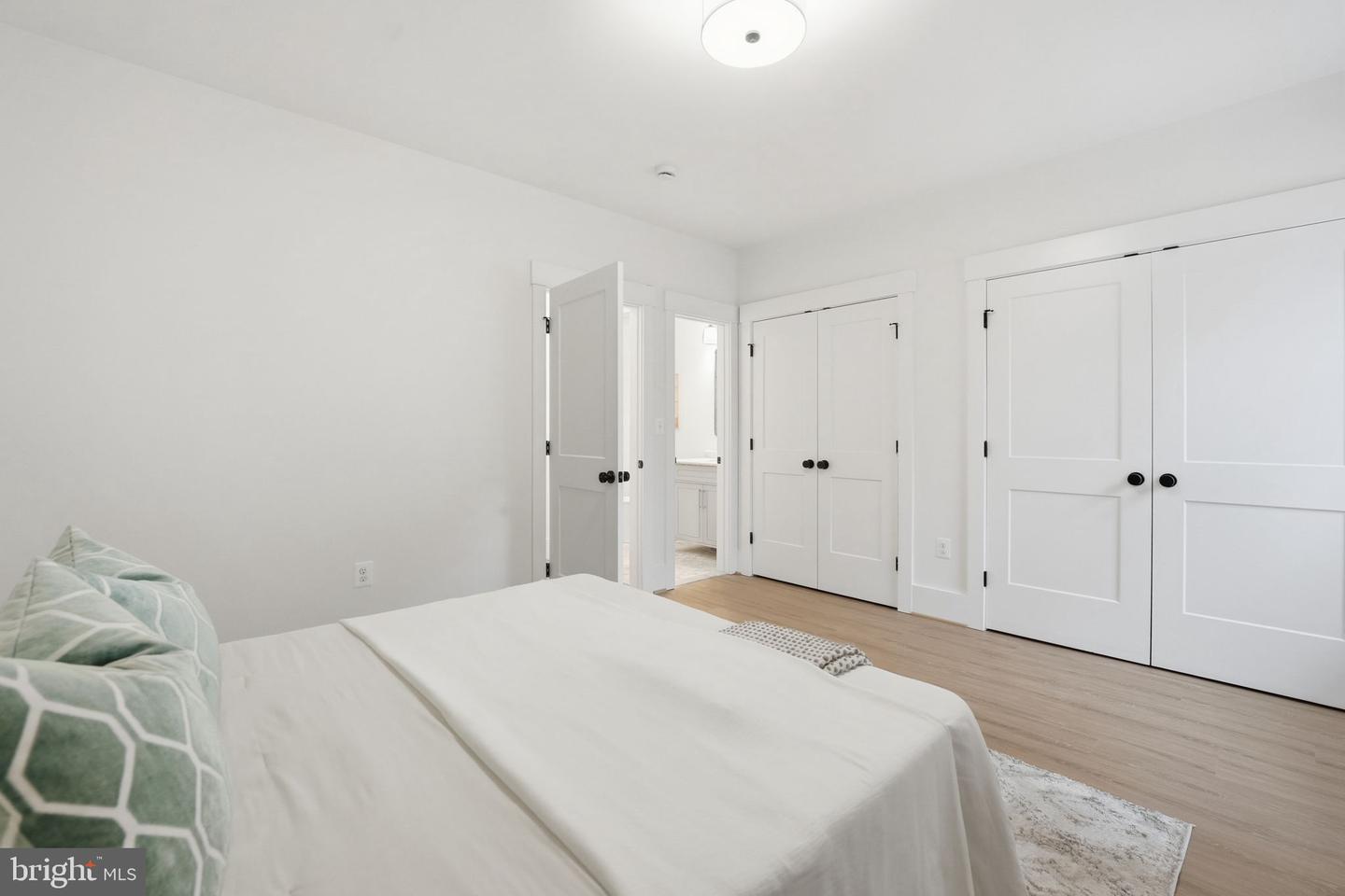 7228 ALLAN AVE, FALLS CHURCH, Virginia 22046, 6 Bedrooms Bedrooms, ,6 BathroomsBathrooms,Residential,For sale,7228 ALLAN AVE,VAFX2282986 MLS # VAFX2282986