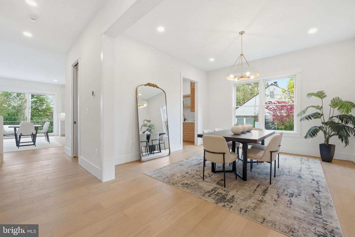 7228 ALLAN AVE, FALLS CHURCH, Virginia 22046, 6 Bedrooms Bedrooms, ,6 BathroomsBathrooms,Residential,For sale,7228 ALLAN AVE,VAFX2282986 MLS # VAFX2282986